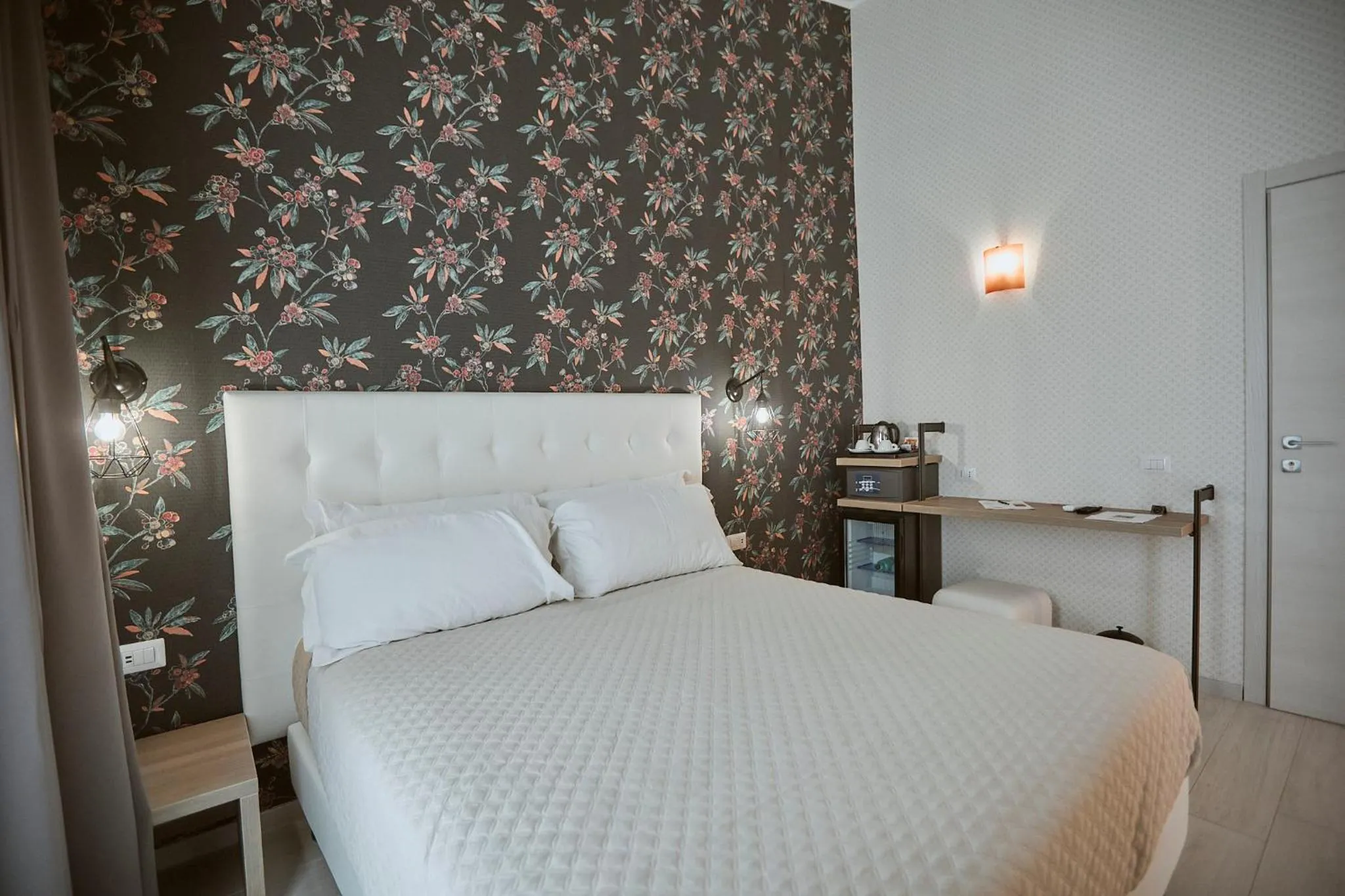 Bed in Castrichella Boutique Hotel Rome Airport