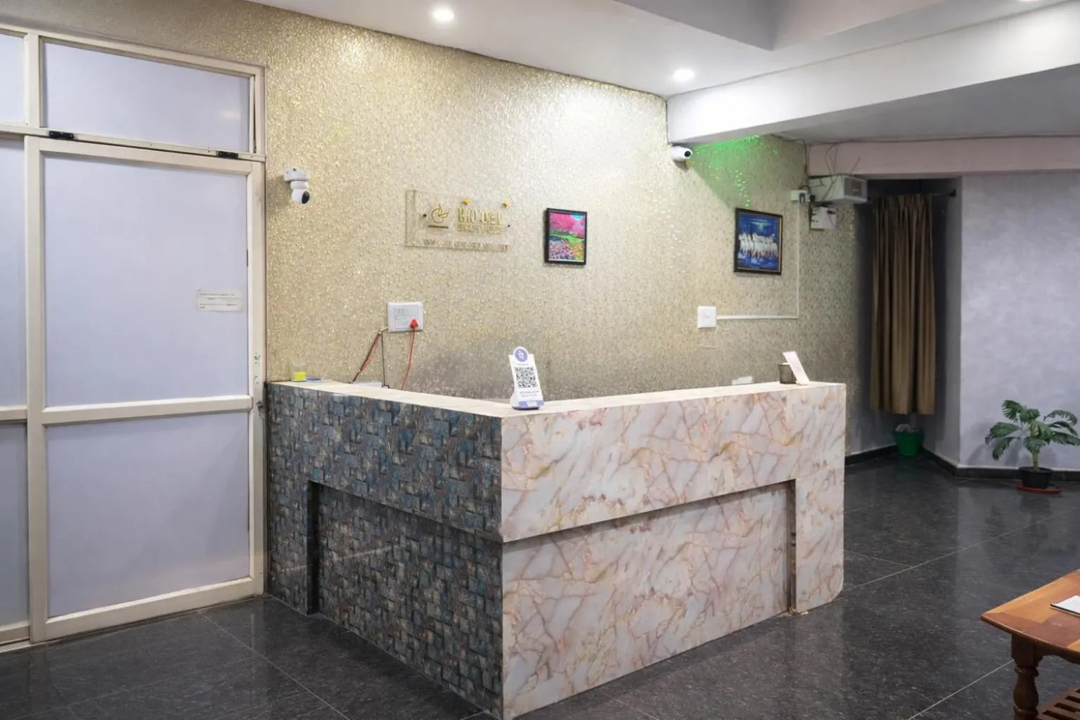 Lobby or reception in Hotel Golden Suites