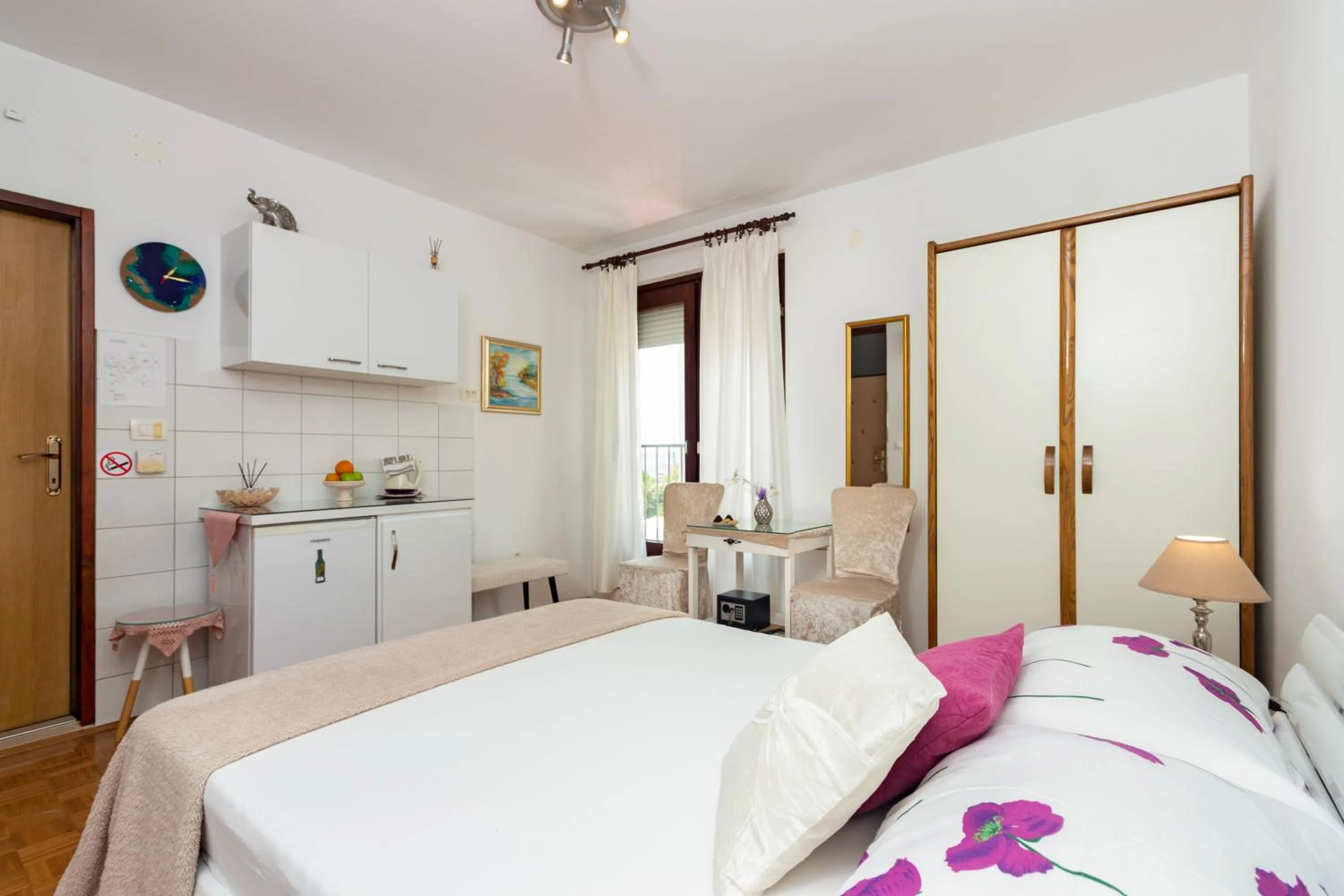 Bed in Apartments Cordis