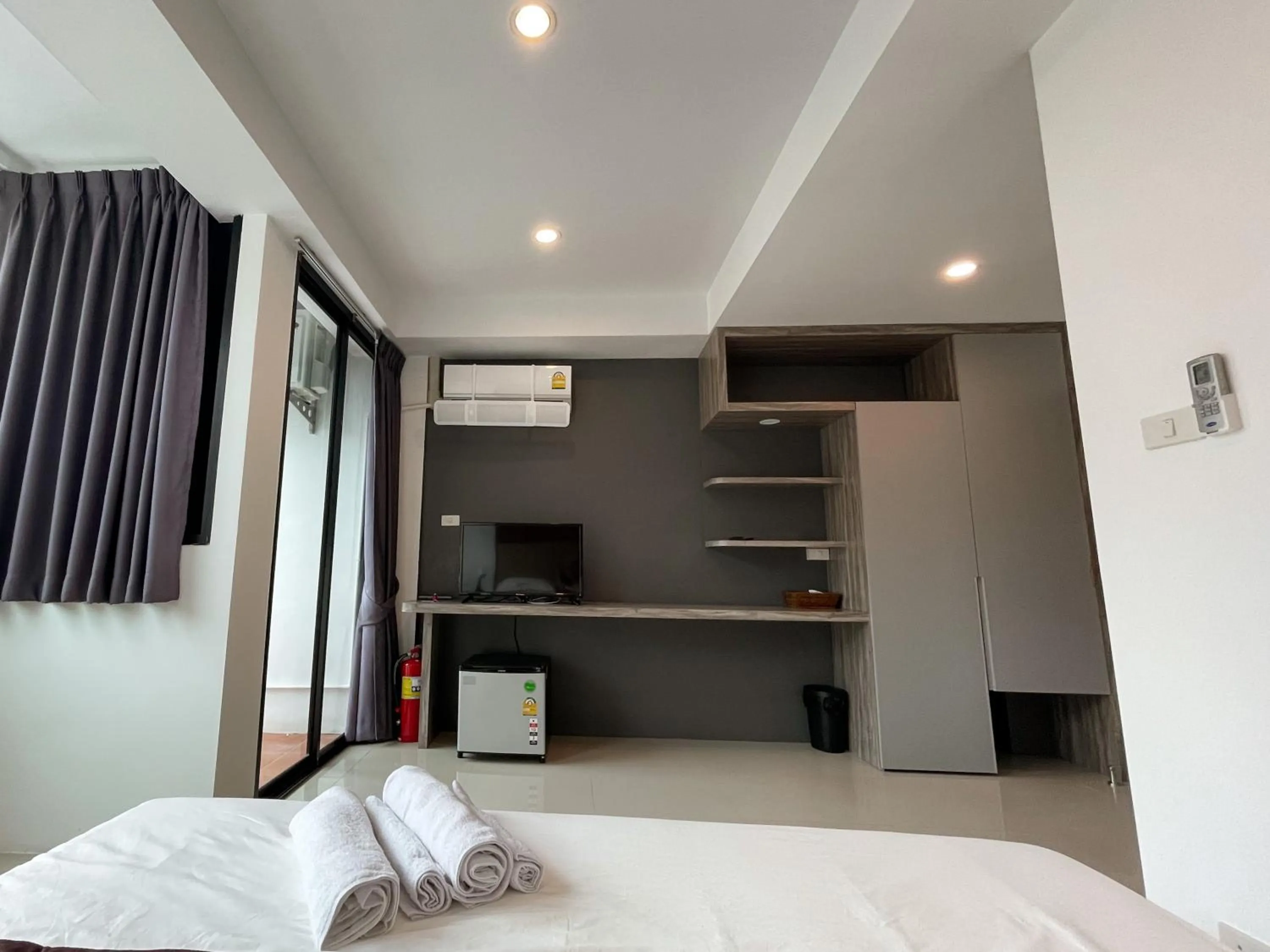 Photo of the whole room, Bed in Kefir Phuket