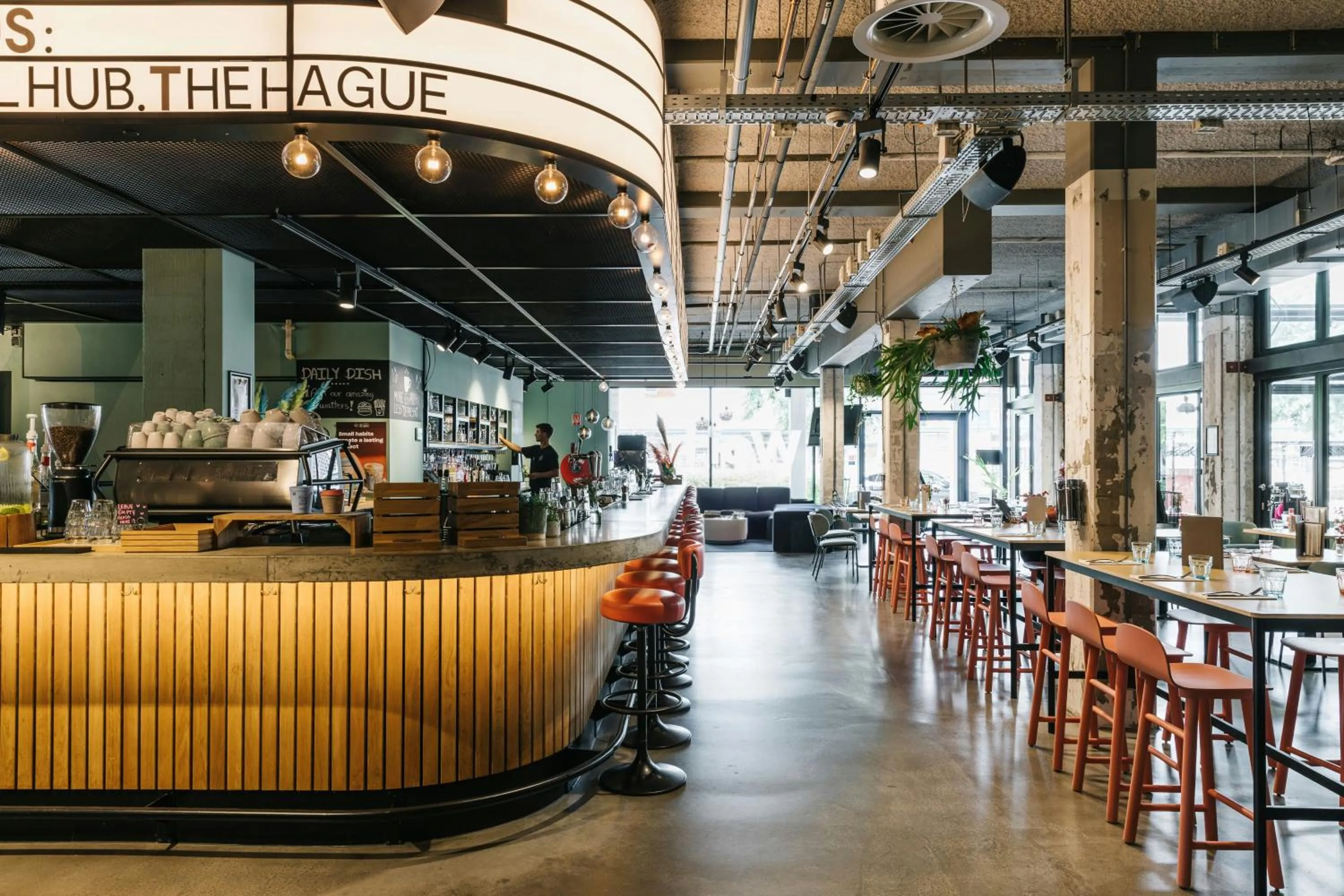 Restaurant/places to eat in The Social Hub The Hague