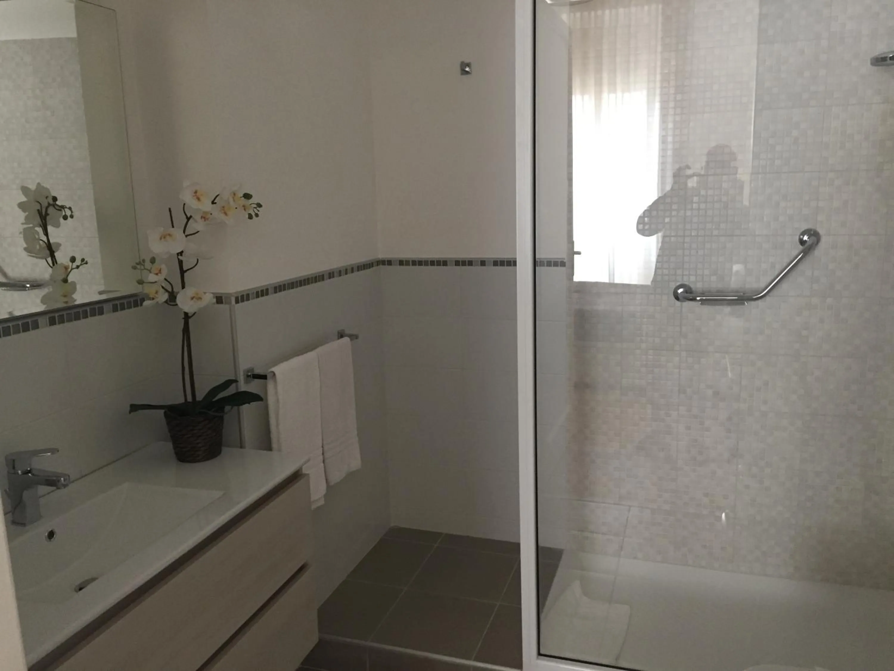 Shower in I Santi Coronati