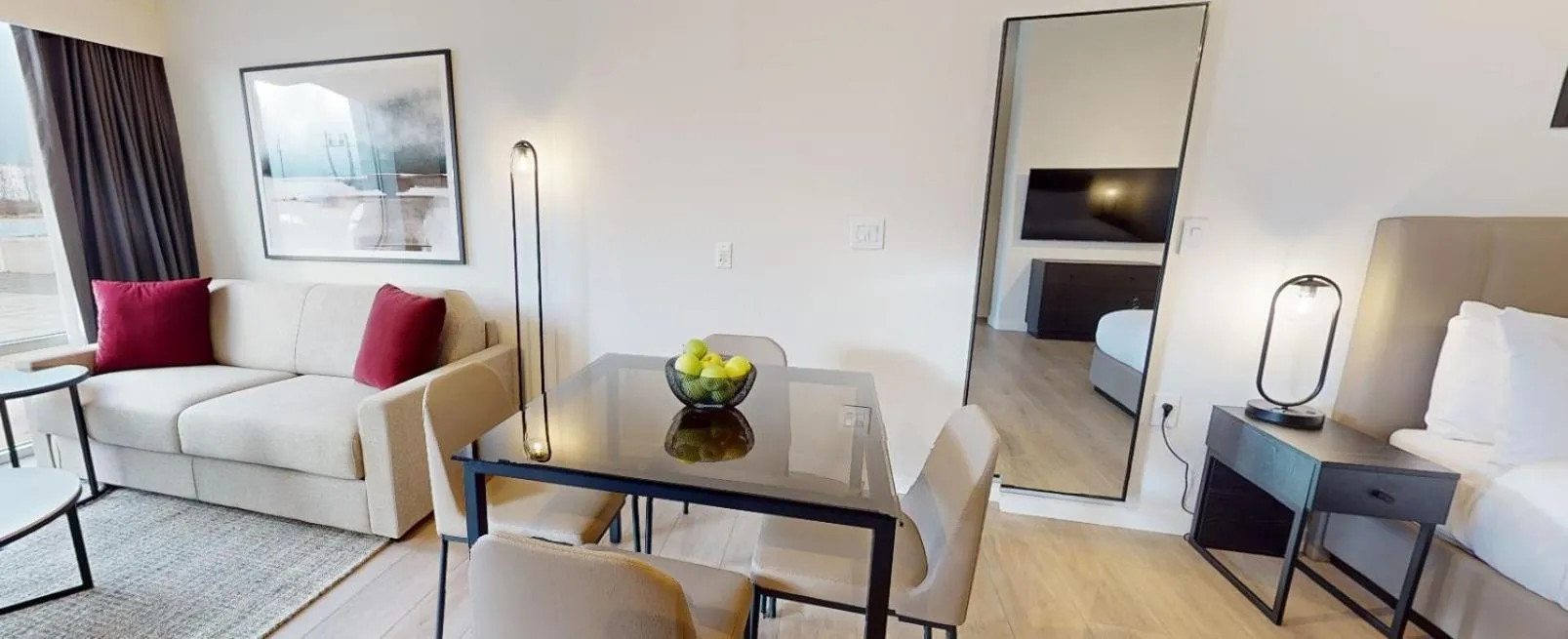 Dining area in Steveston Waterfront Hotel