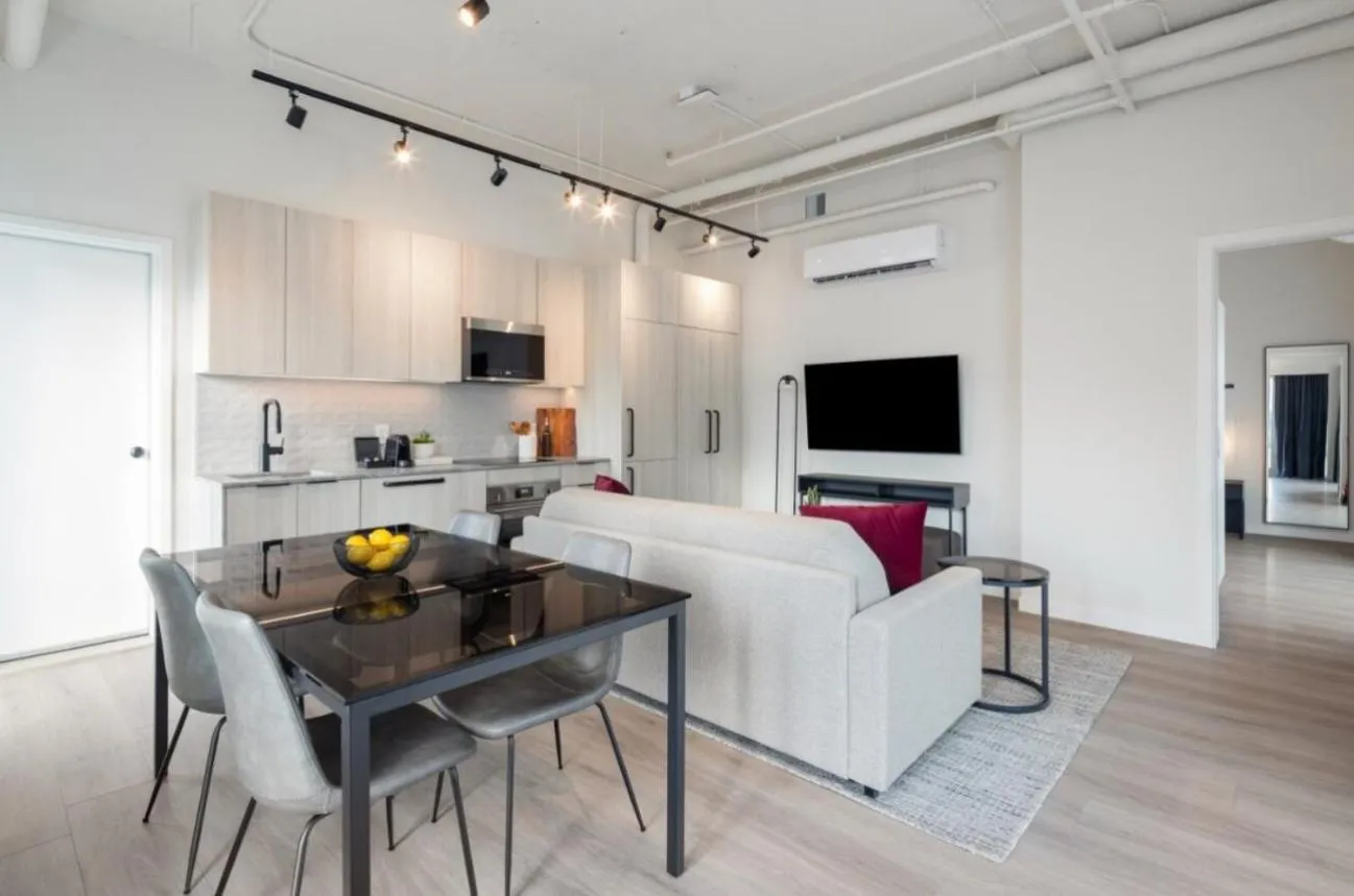 kitchen in Steveston Waterfront Hotel