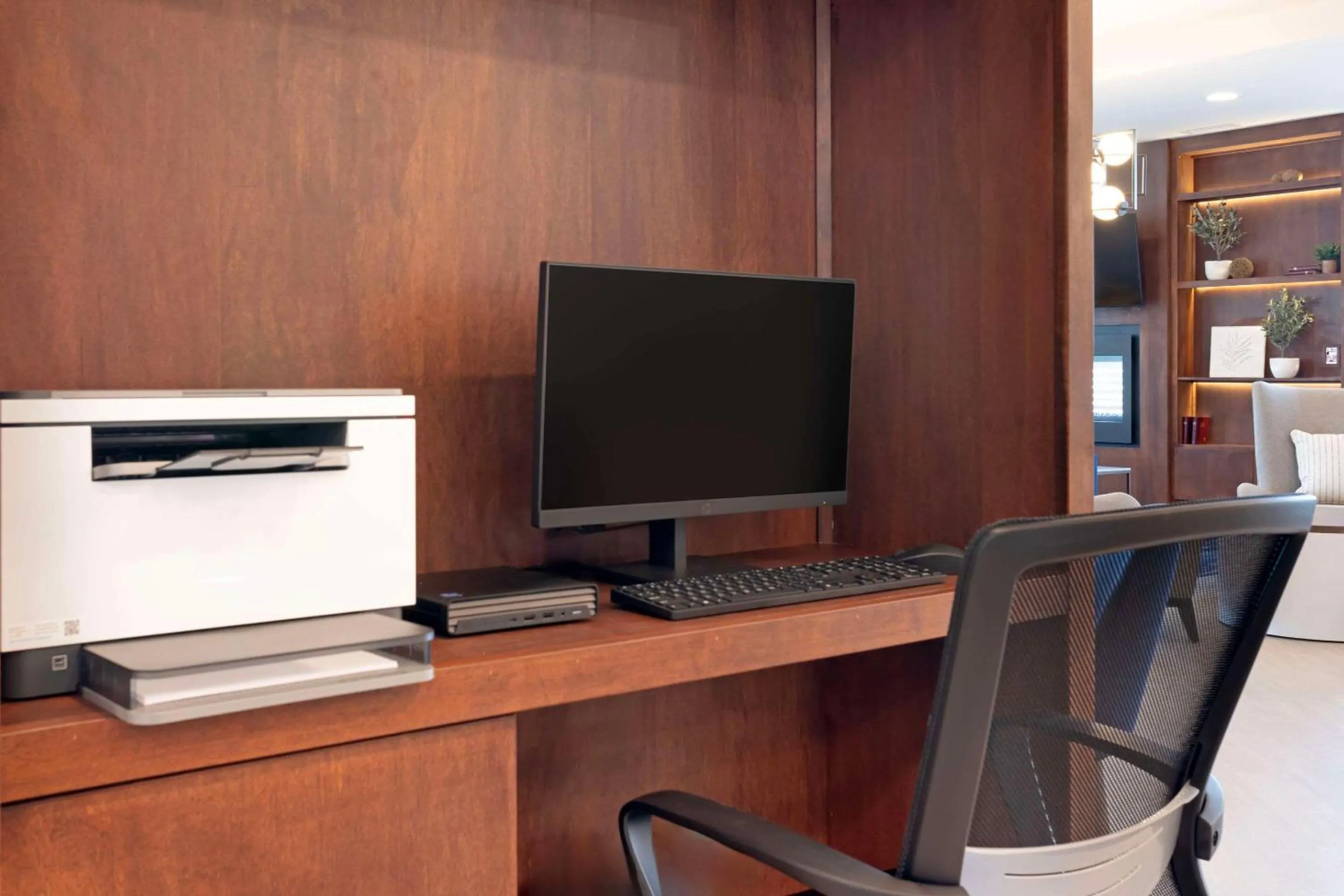 Business facilities in Comfort Inn & Suites Mountain Grove US-60