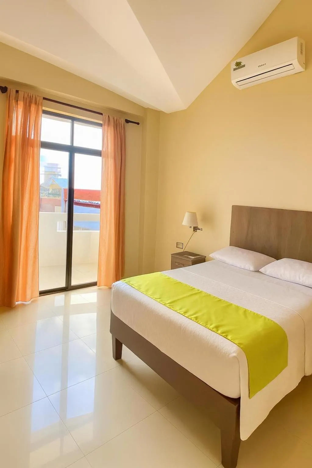 Bedroom, Bed in HOTEL MANTA BEACH MADRIGAL