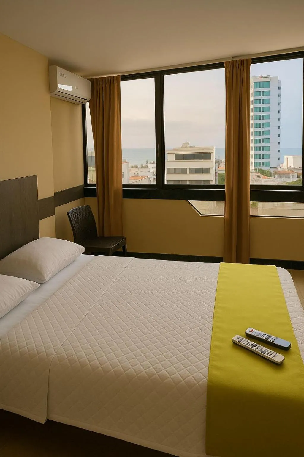 Bed in HOTEL MANTA BEACH MADRIGAL