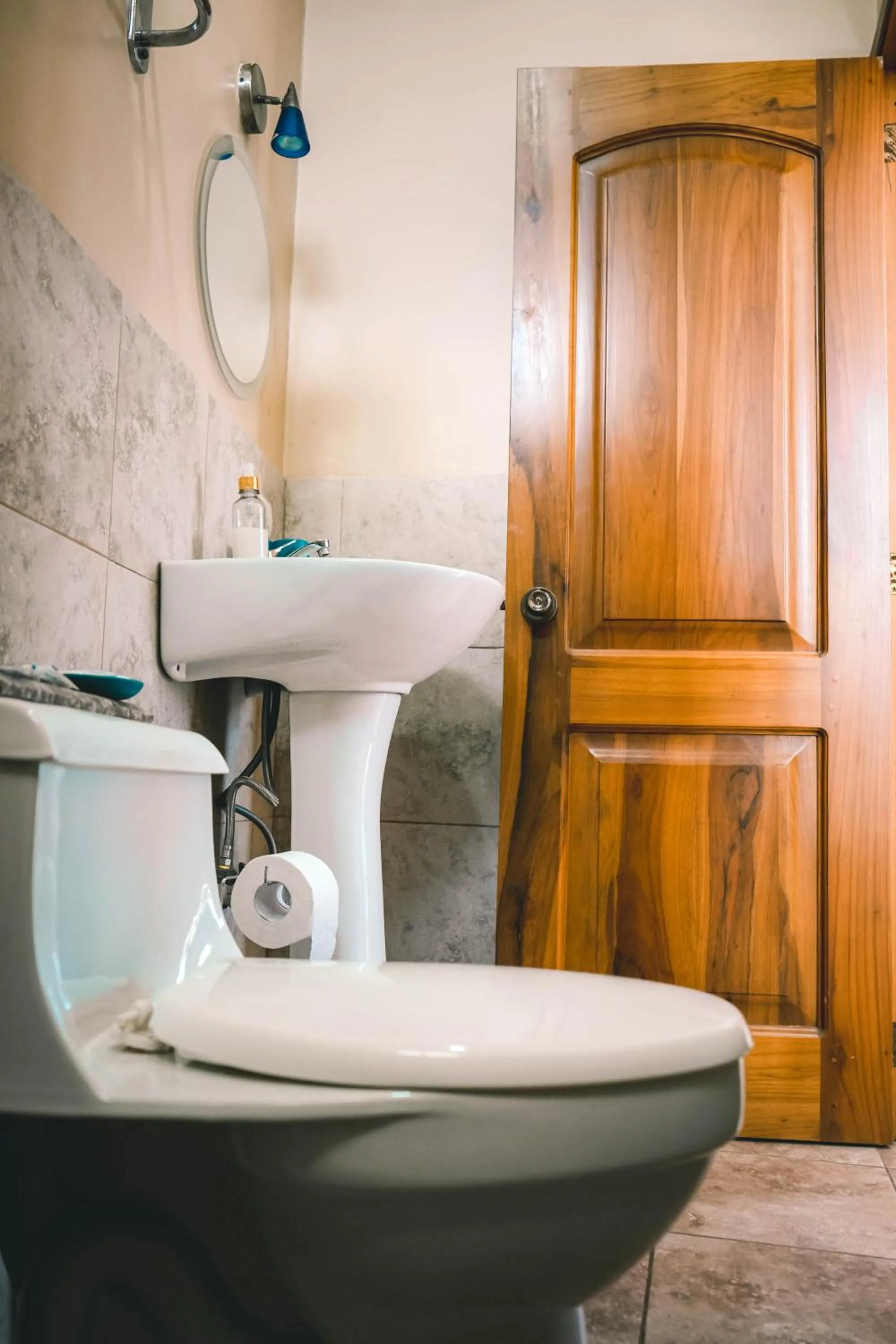 Toilet in HOTEL MANTA BEACH MADRIGAL