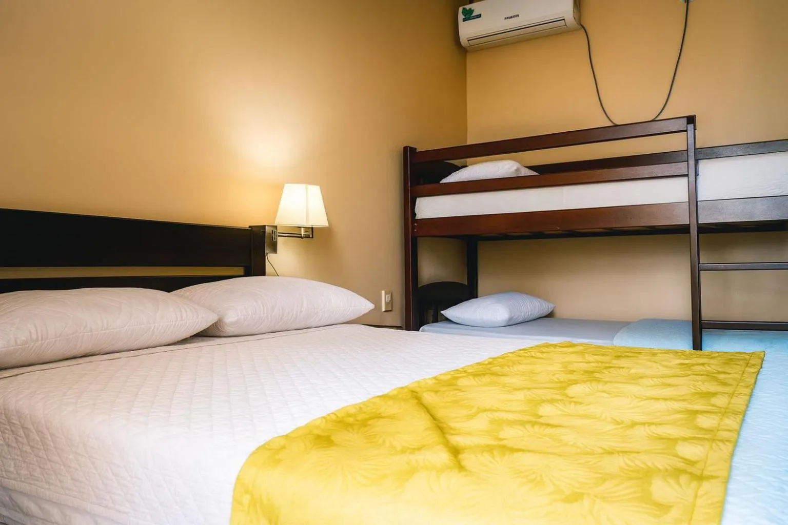 Bedroom, Bed in HOTEL MANTA BEACH MADRIGAL