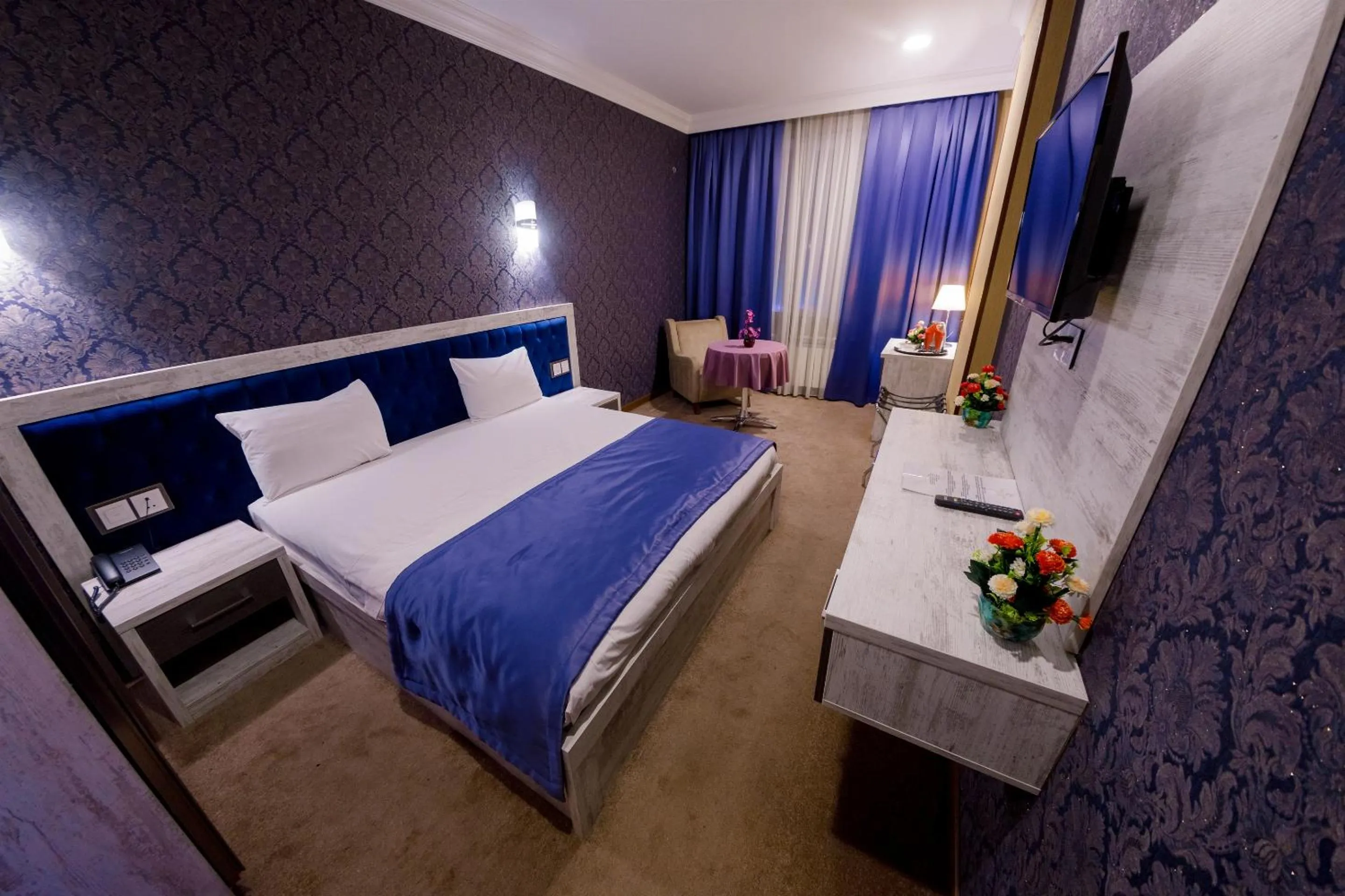 Bed in Royal Sapphire Baku
