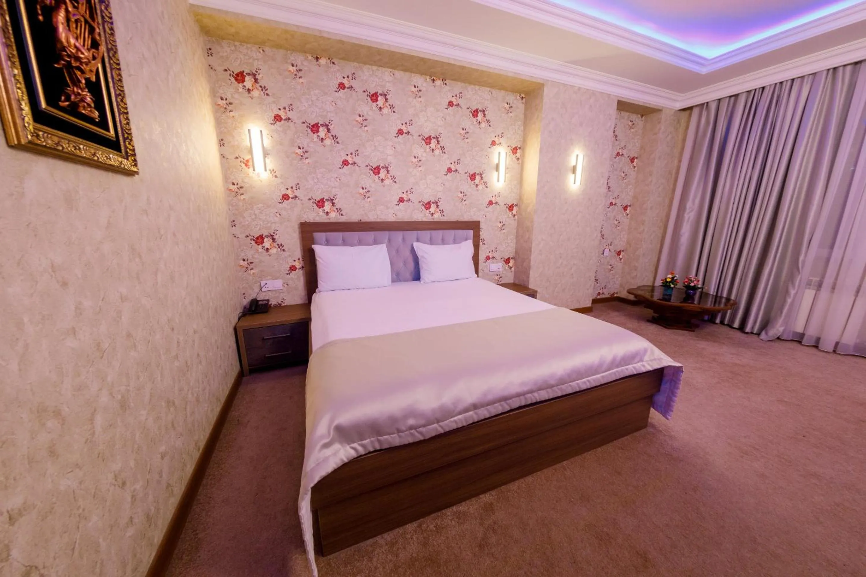 Bed in Royal Sapphire Baku