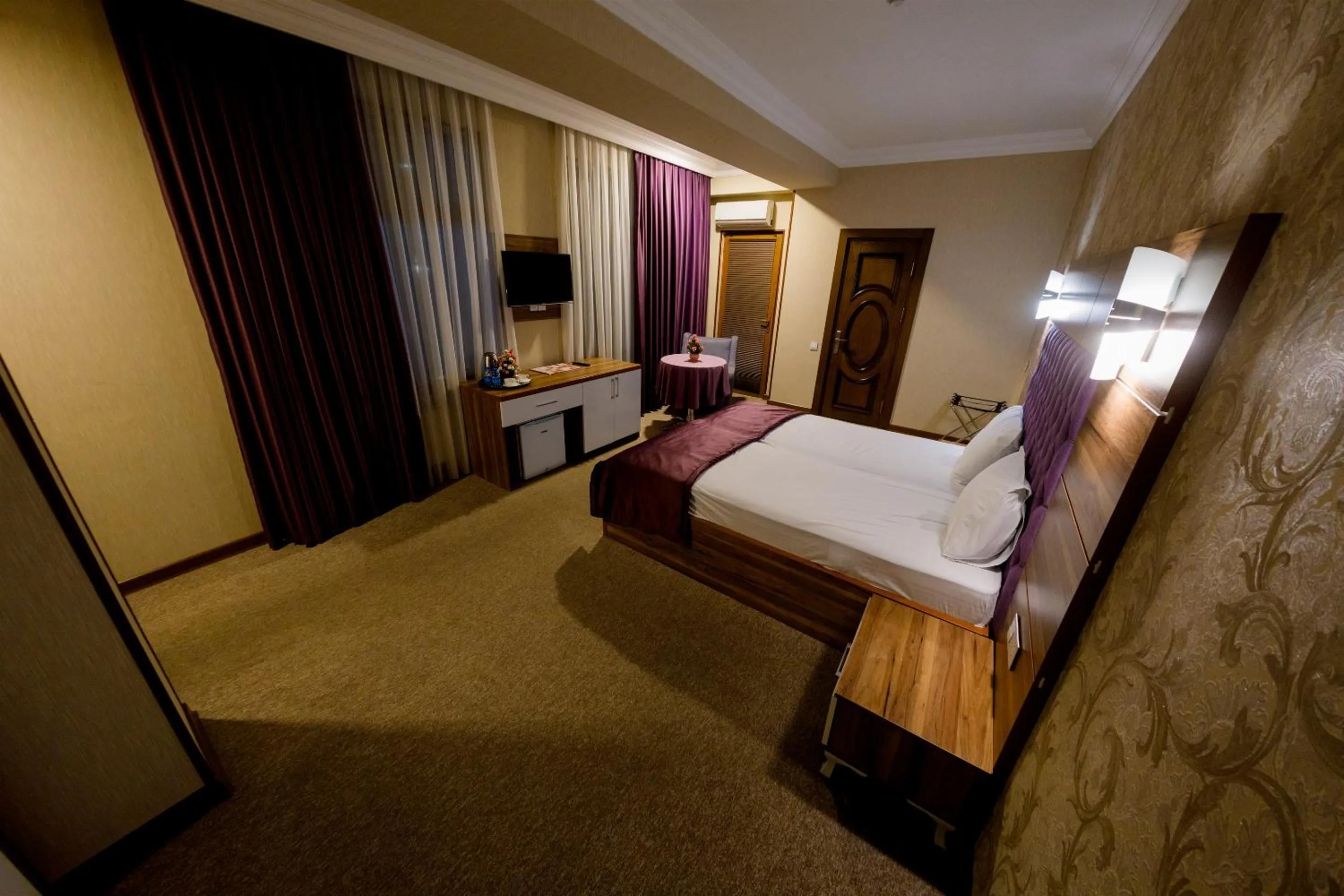 Bed in Royal Sapphire Baku