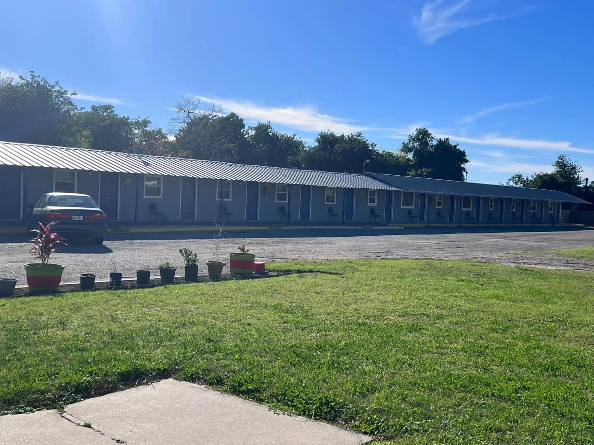 Property building in Budget Inn