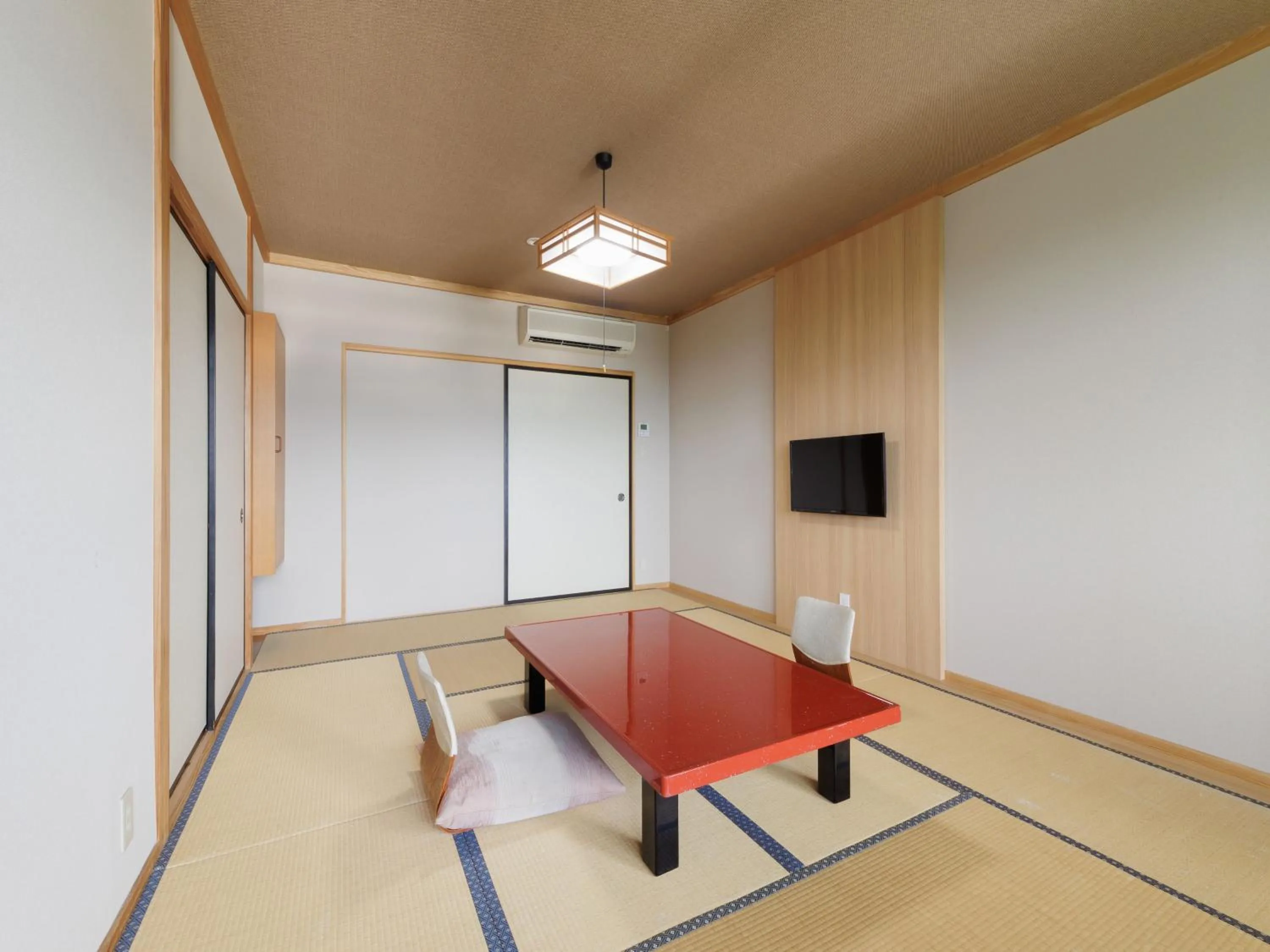 Photo of the whole room in Kamenoi Hotel Tsukubasan