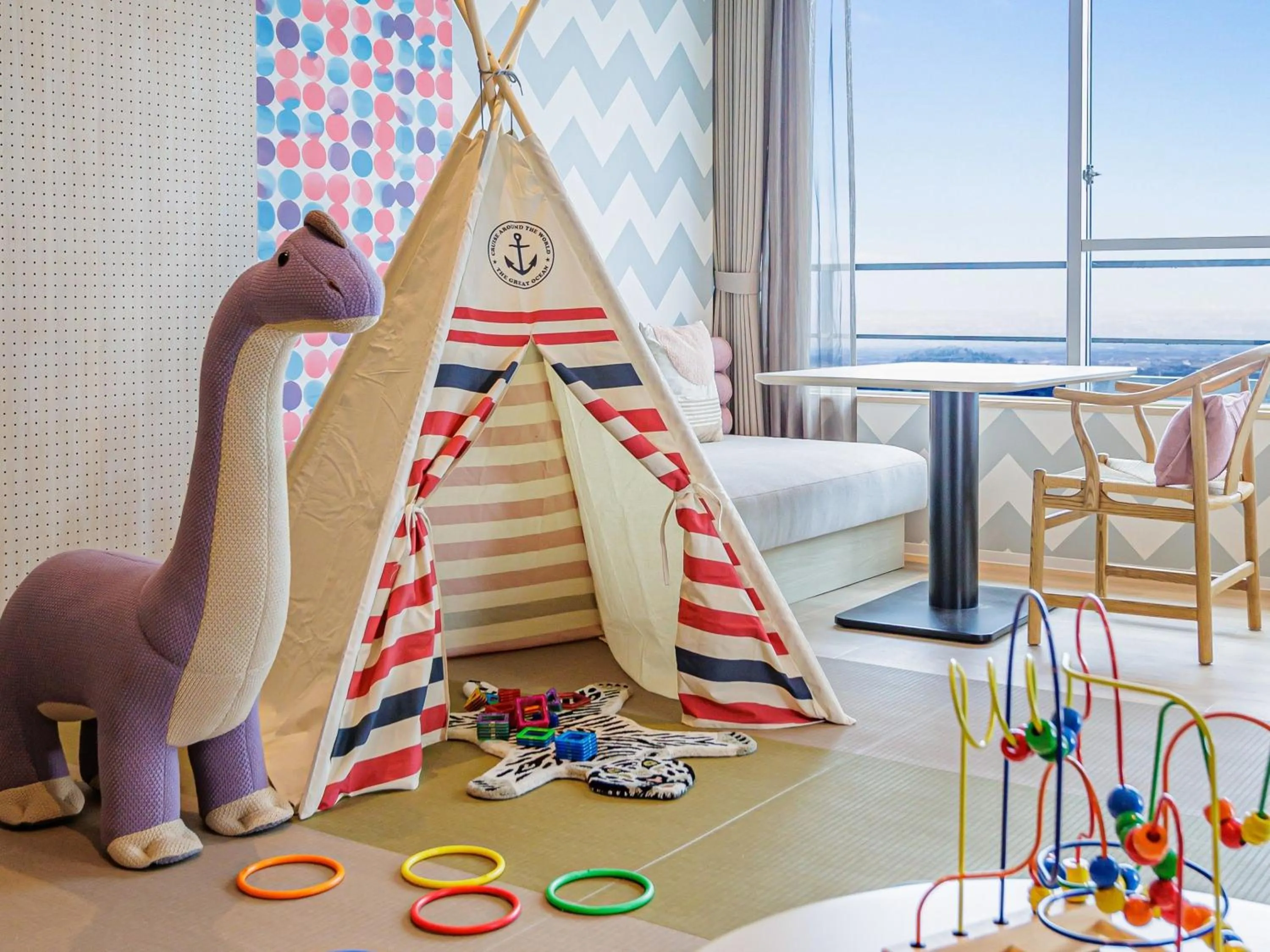 children in Kamenoi Hotel Tsukubasan