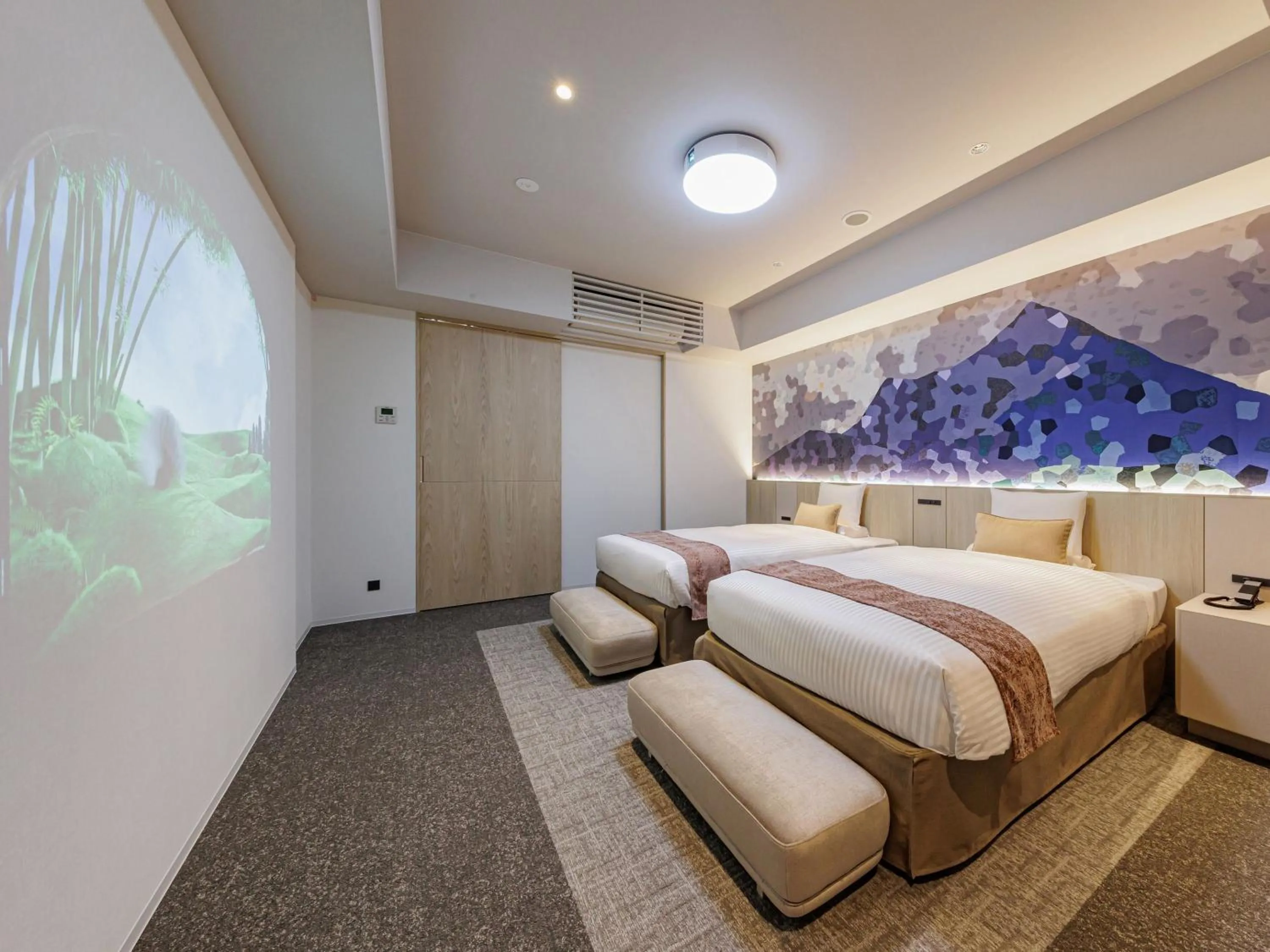 Bed in Kamenoi Hotel Tsukubasan