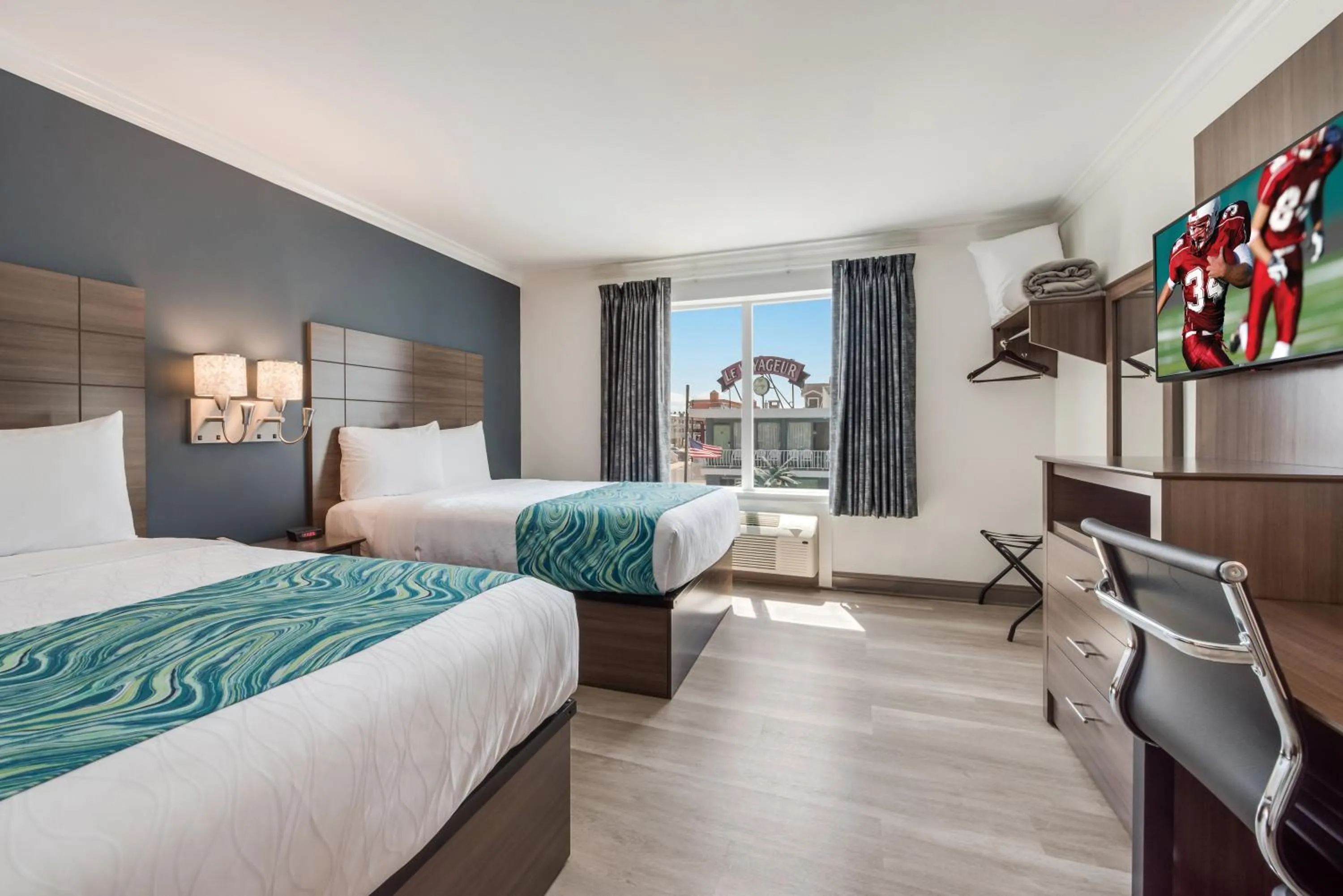 Bedroom in Le Voyageur - a Red Collection Hotel