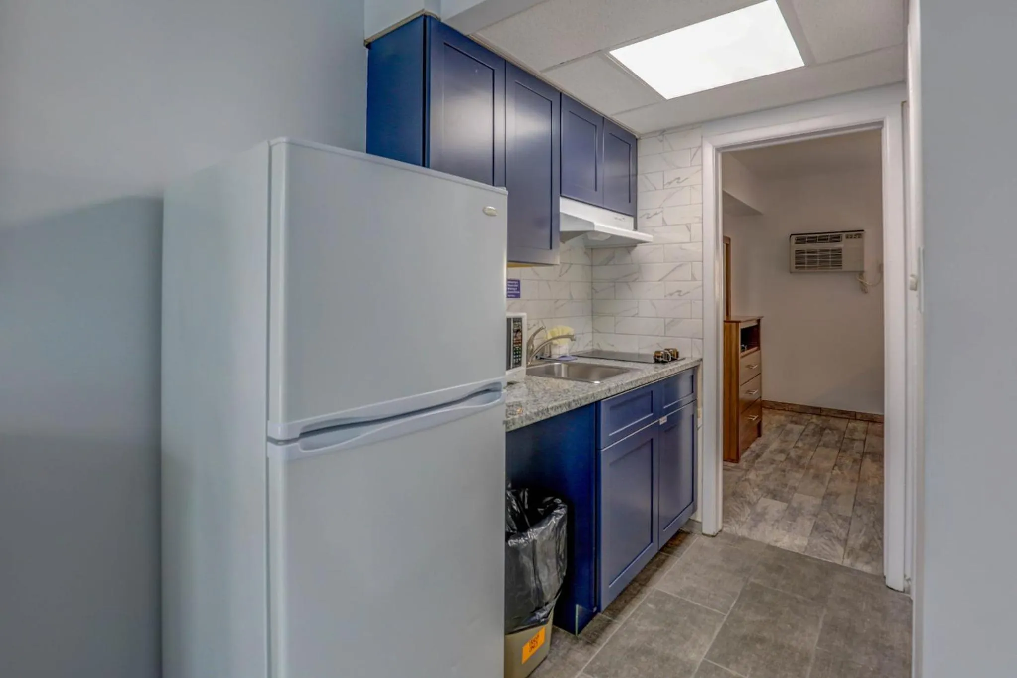Bedroom in Le Voyageur - a Red Collection Hotel