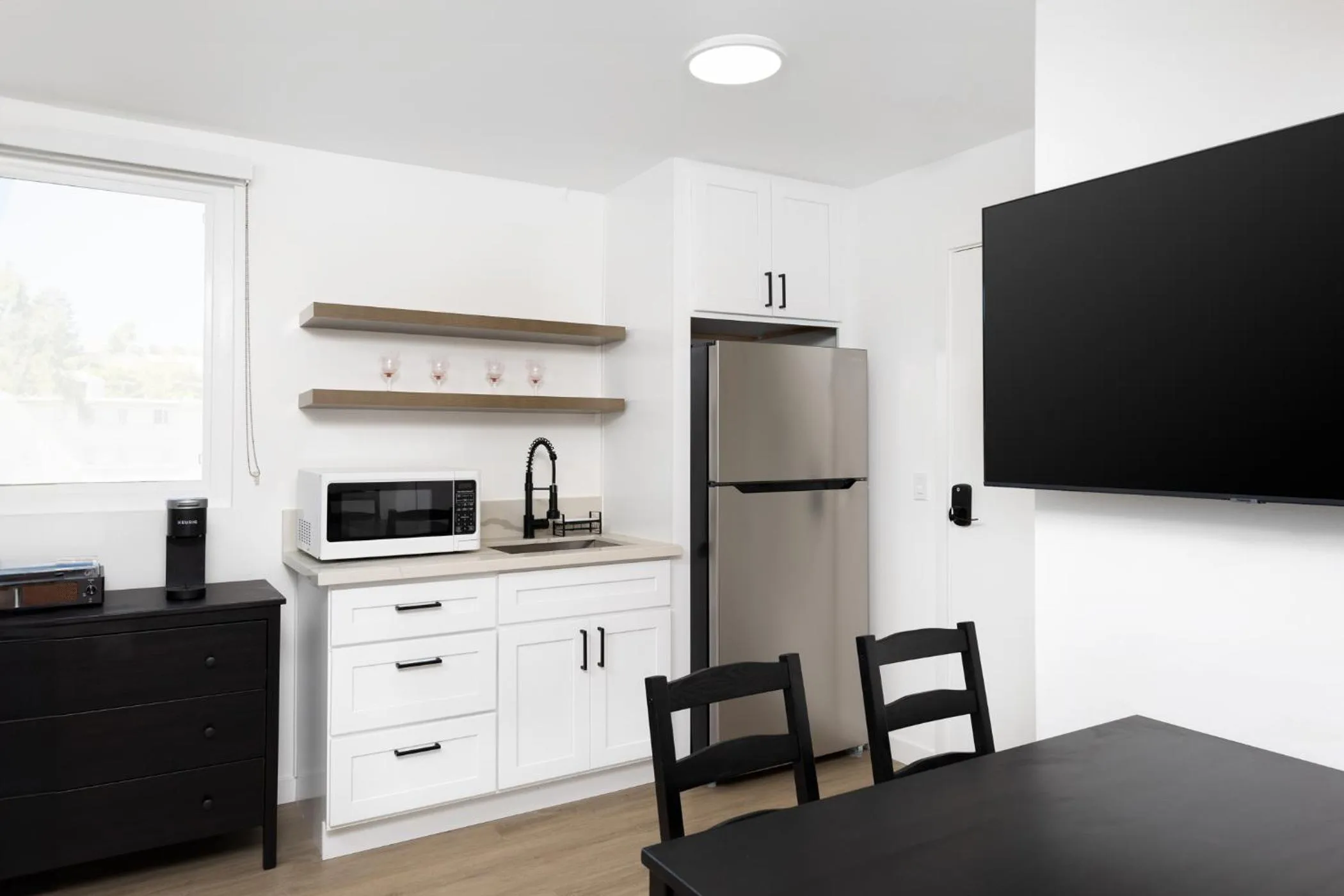 TV and multimedia in Fenix Hotel Hollywood