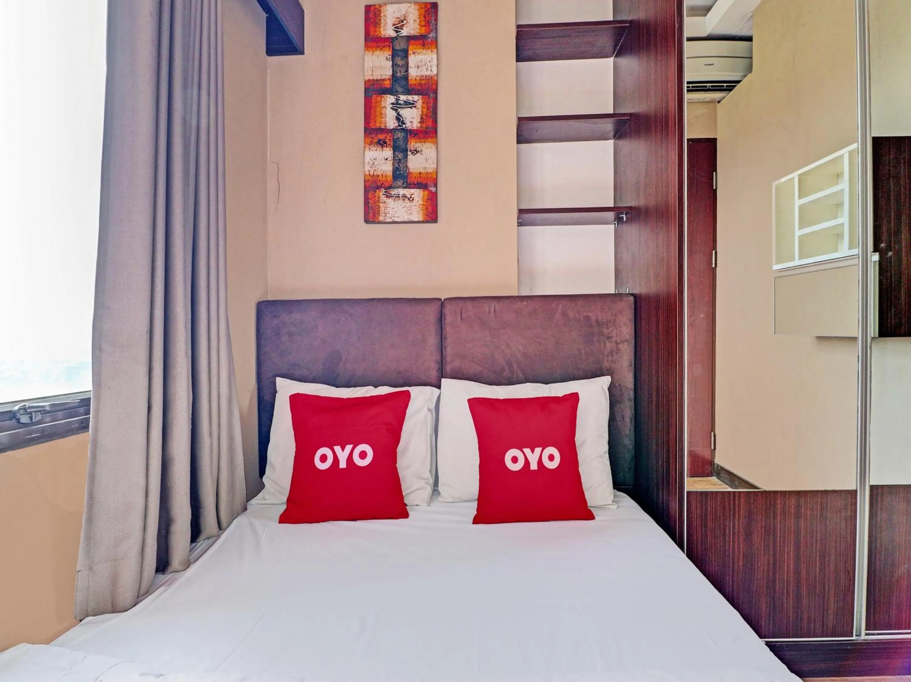 Bedroom, Bed in OYO Life 92735 Apartemen Tamansari Panoramic By Santuy
