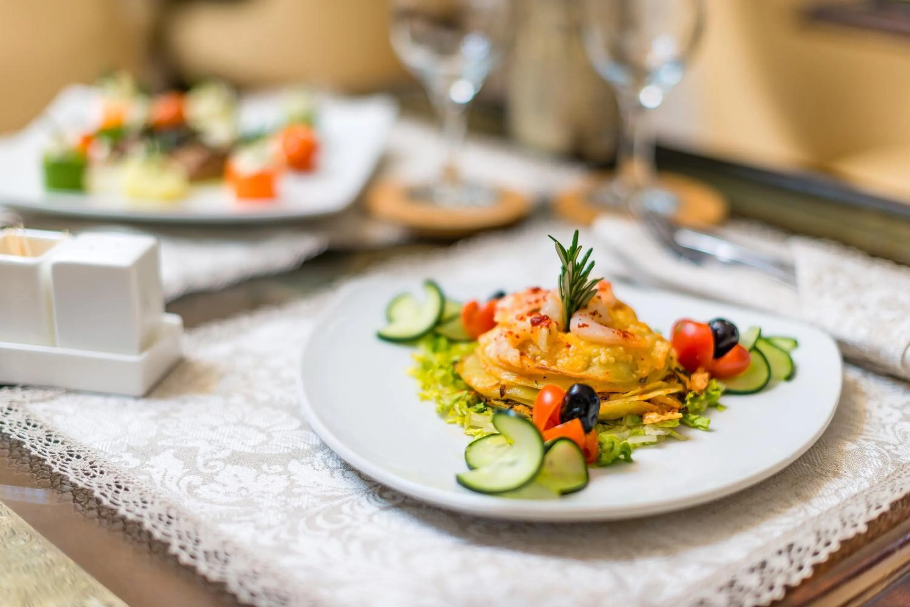 Lunch in Hivernage Secret Suites & Garden