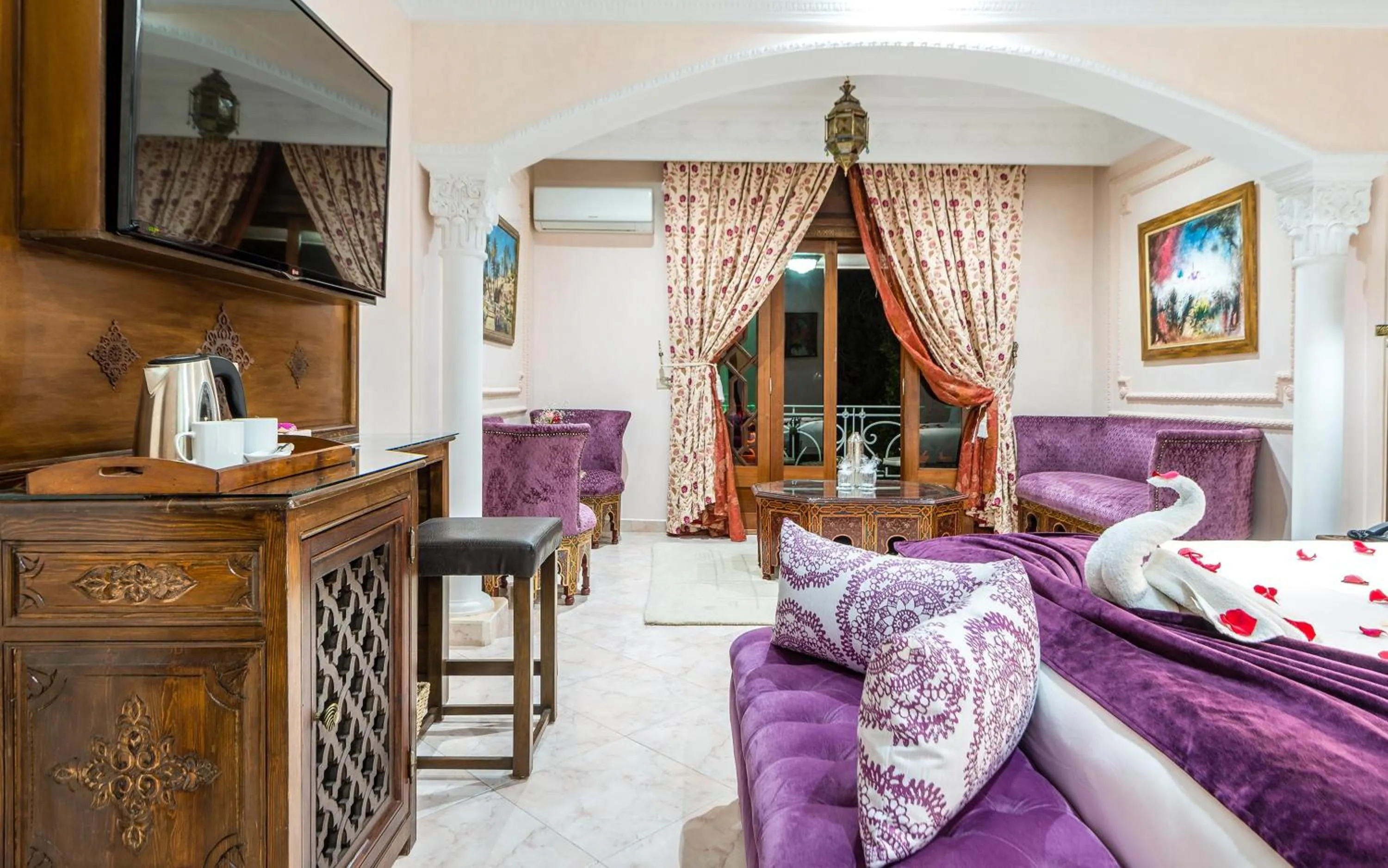 Bedroom in Hivernage Secret Suites & Garden