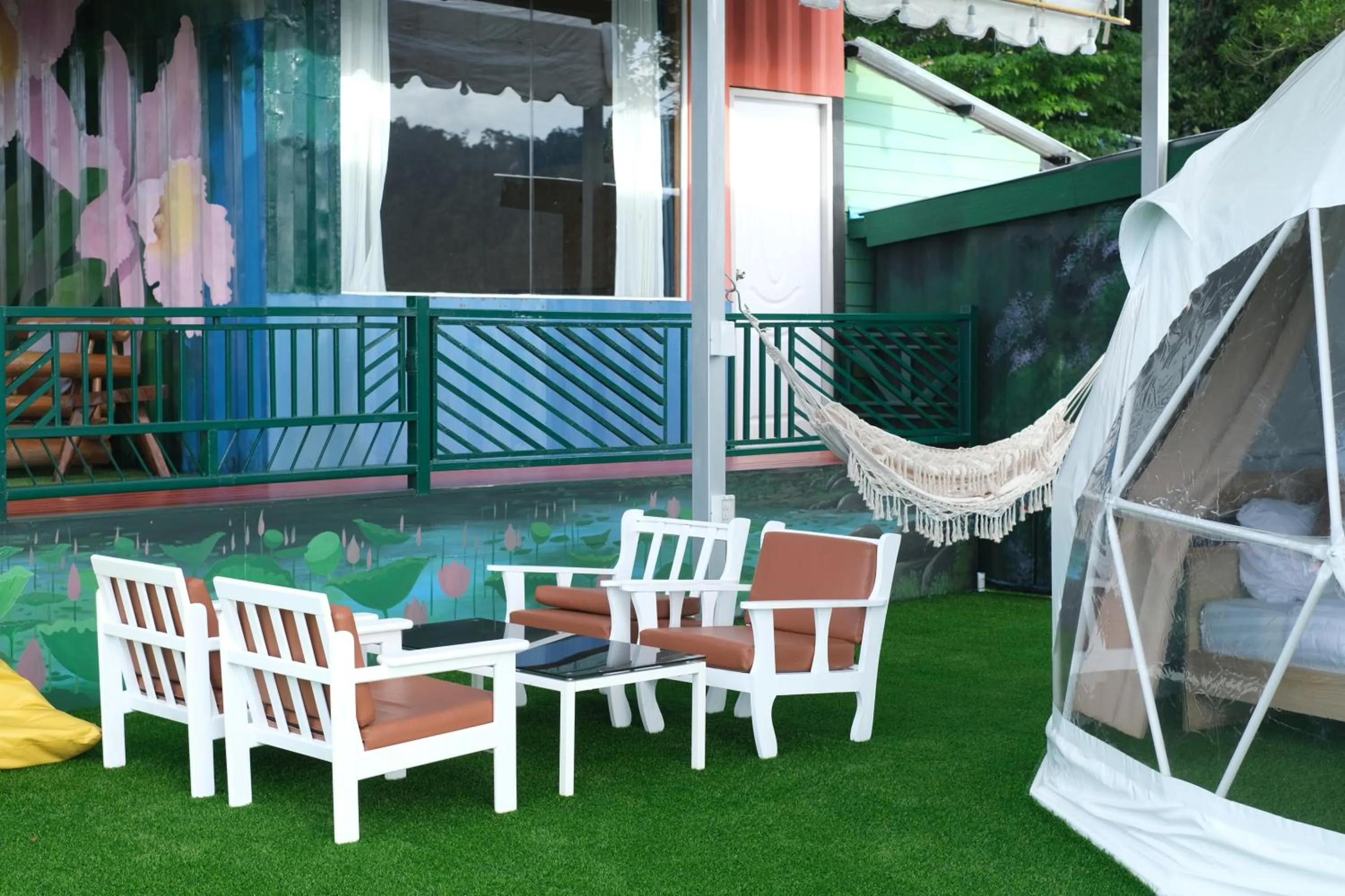 Seating area in Bangmara Hill