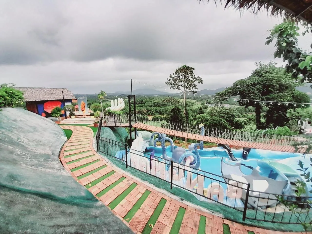Swimming pool in Bangmara Hill
