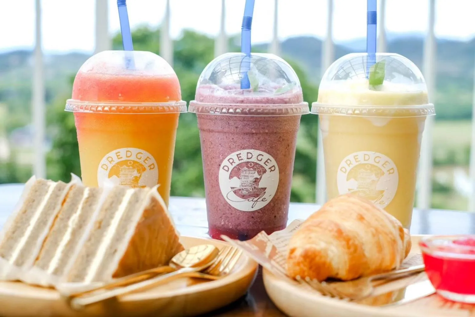 Food and drinks in Bangmara Hill