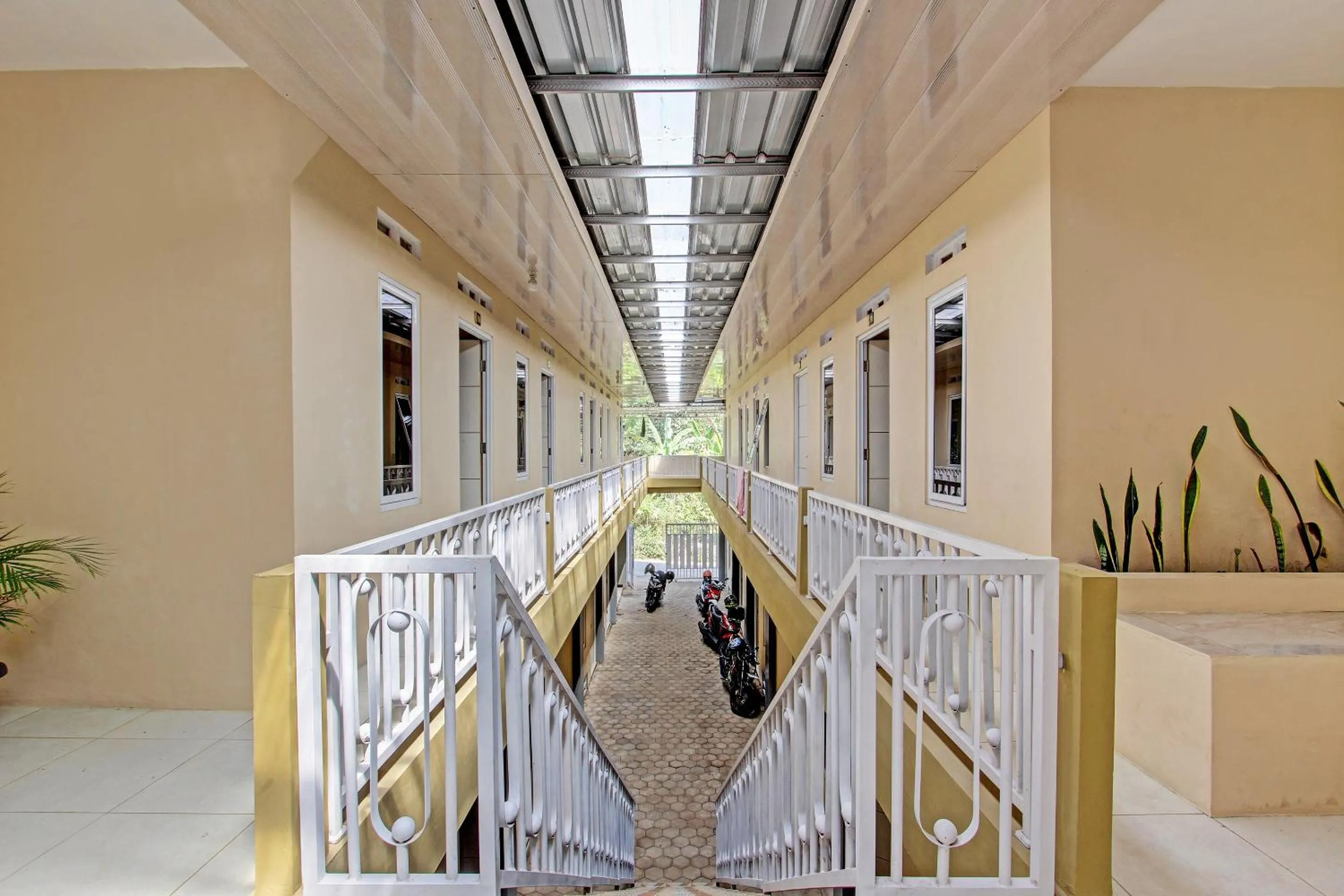 Lobby or reception in OYO Life 93034 Ayri Home