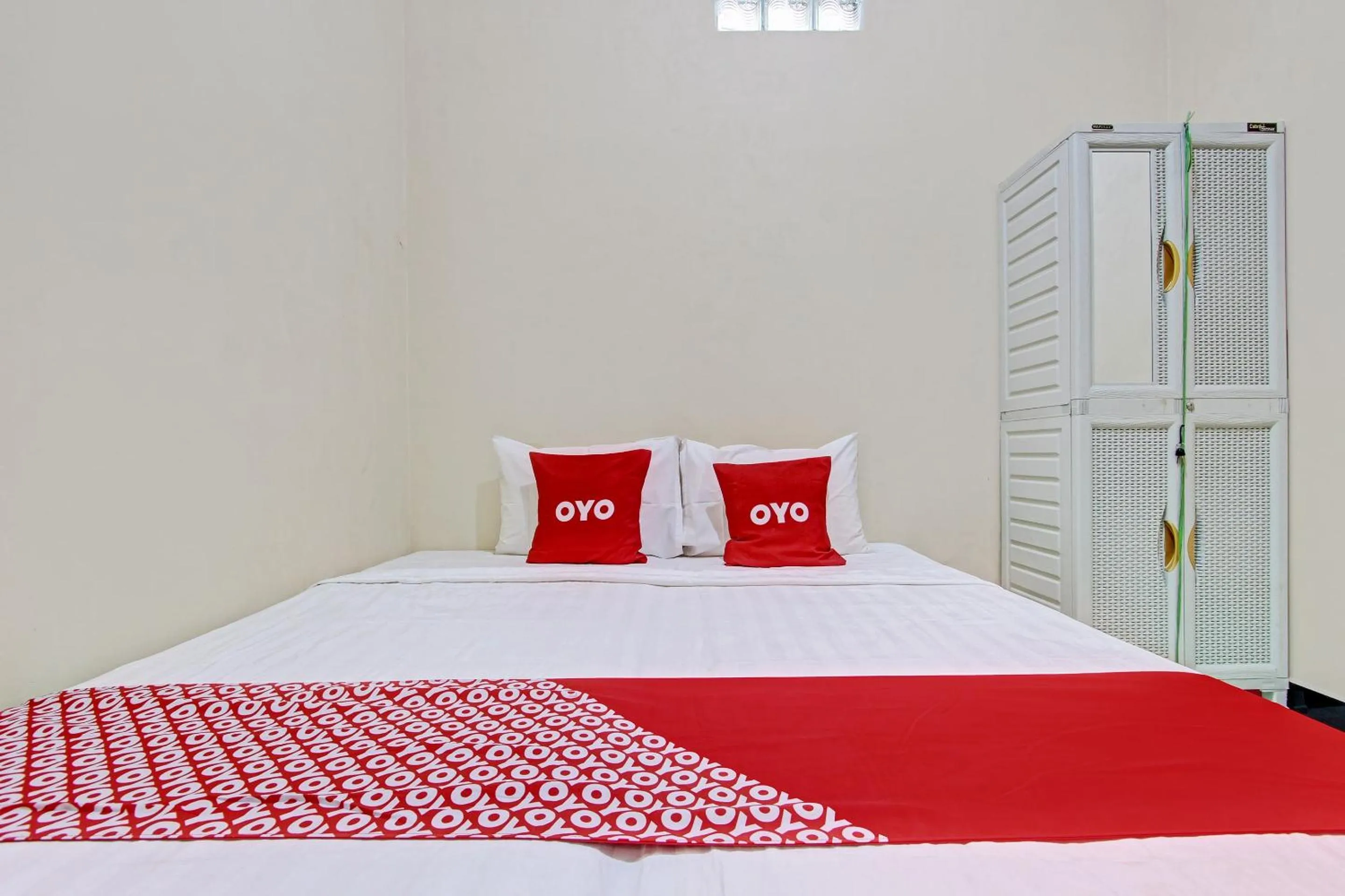 Bedroom, Bed in OYO Life 93034 Ayri Home