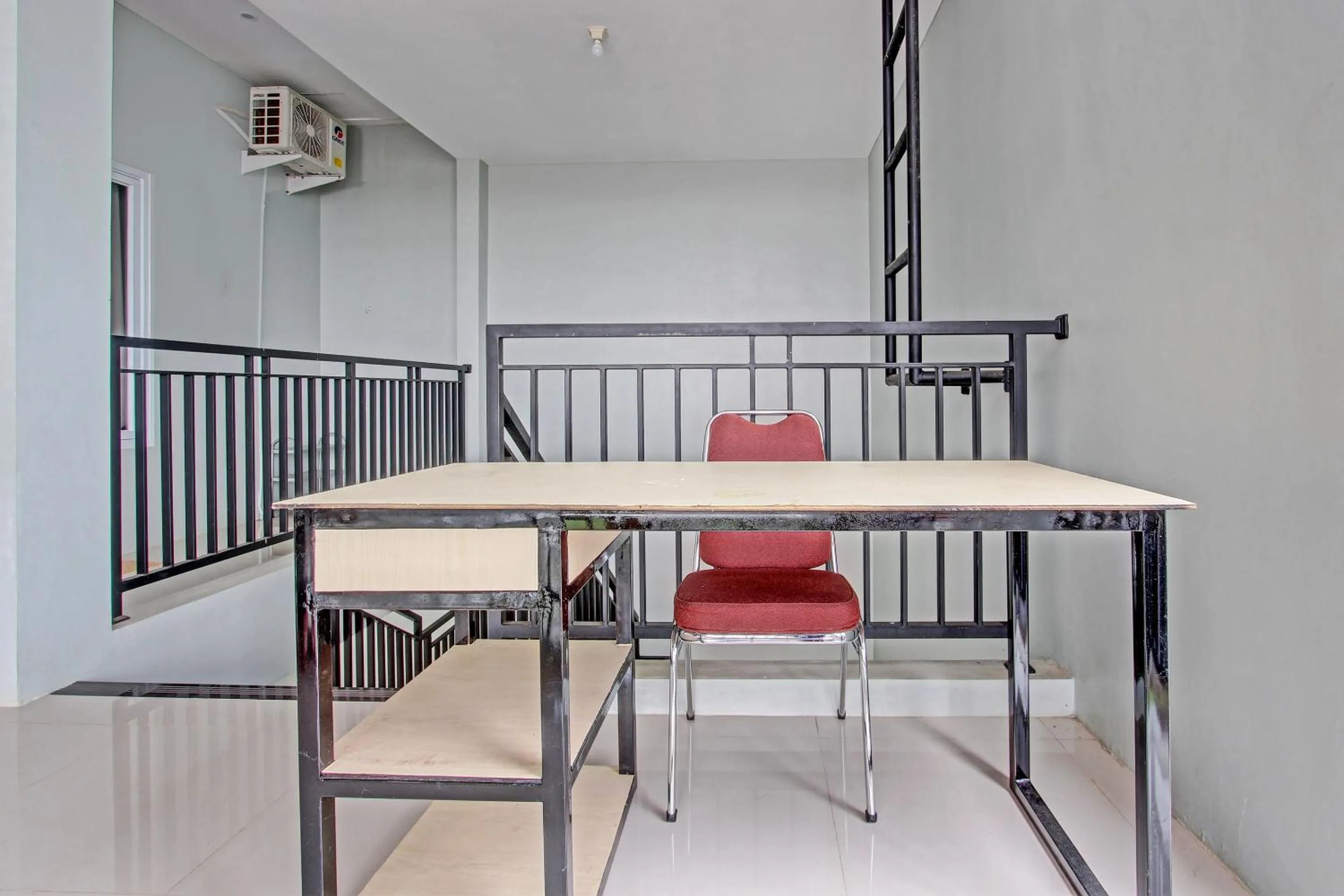 Lobby or reception in OYO Life 93034 Ayri Home