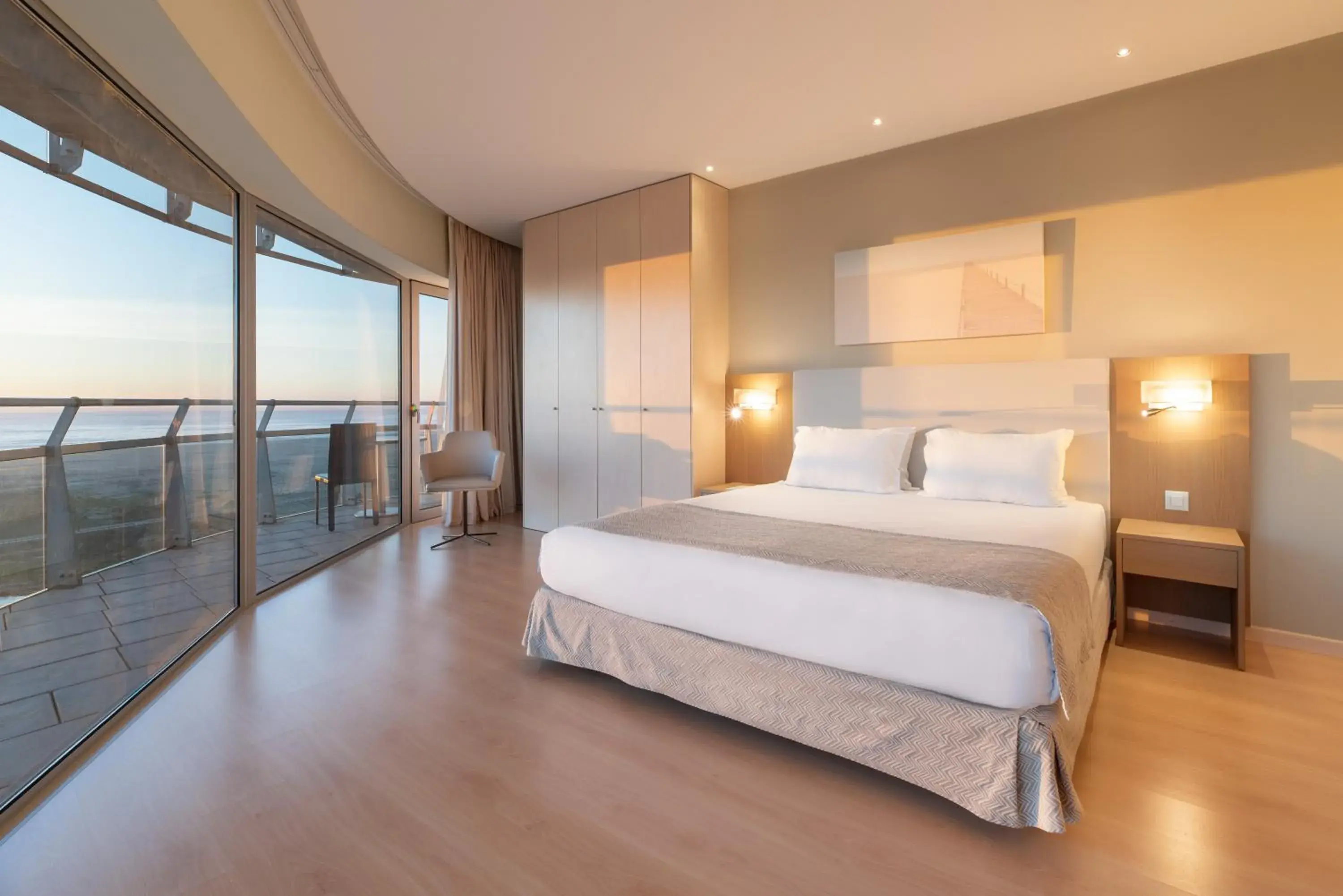 Deluxe Suite with Front Sea View in Eurostars Oasis Plaza Deluxe Suite with Front Sea View in Eurostars Oasis Plaza