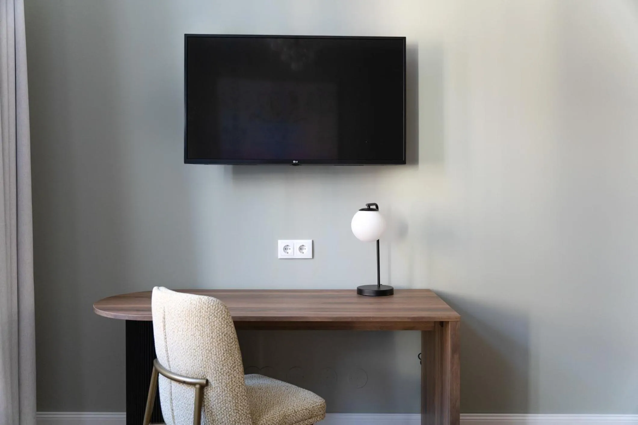 TV and multimedia in Numa Vienna Terra