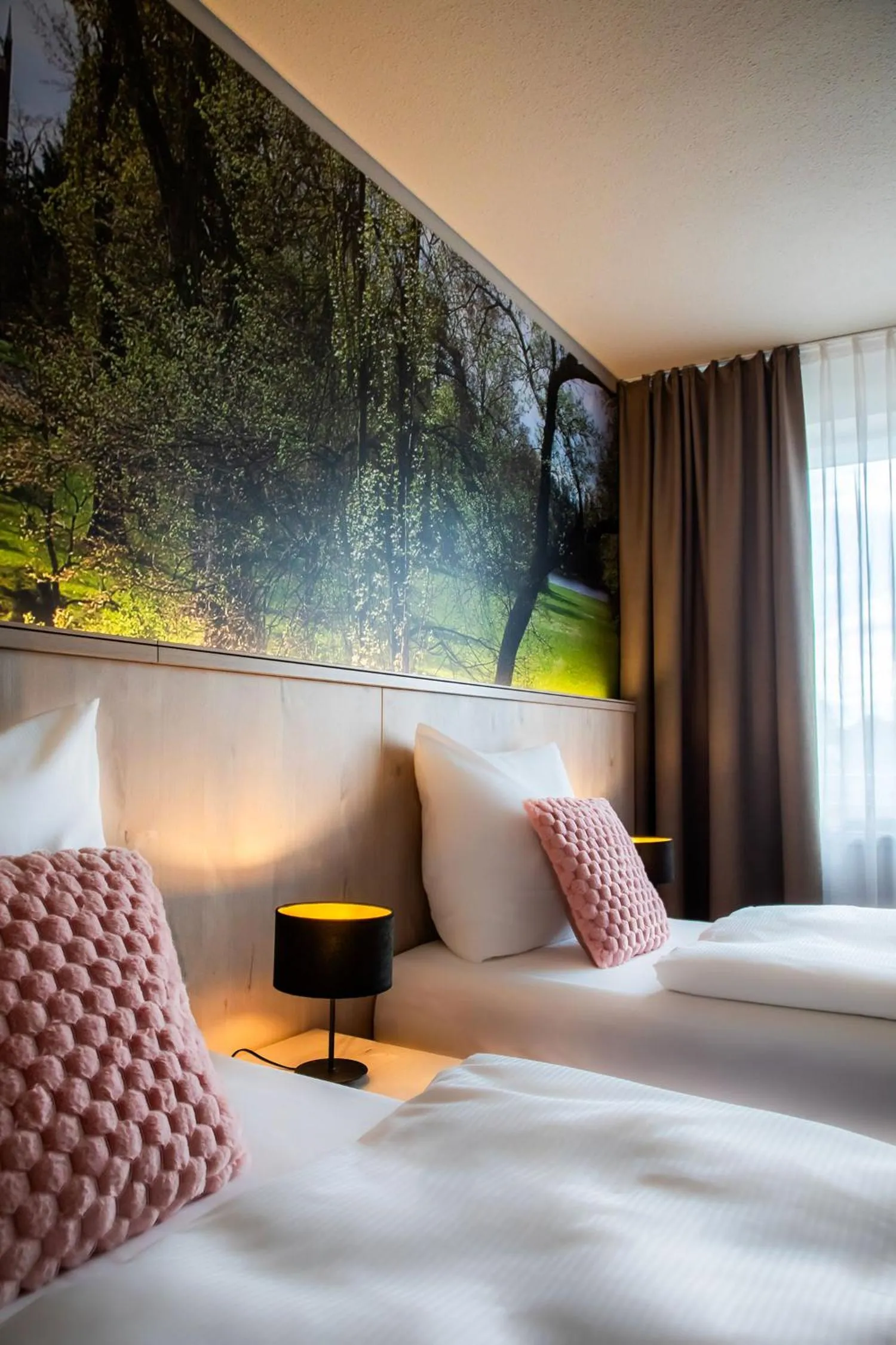 Photo of the whole room, Bed in Hotel Restaurant Elbebrücke