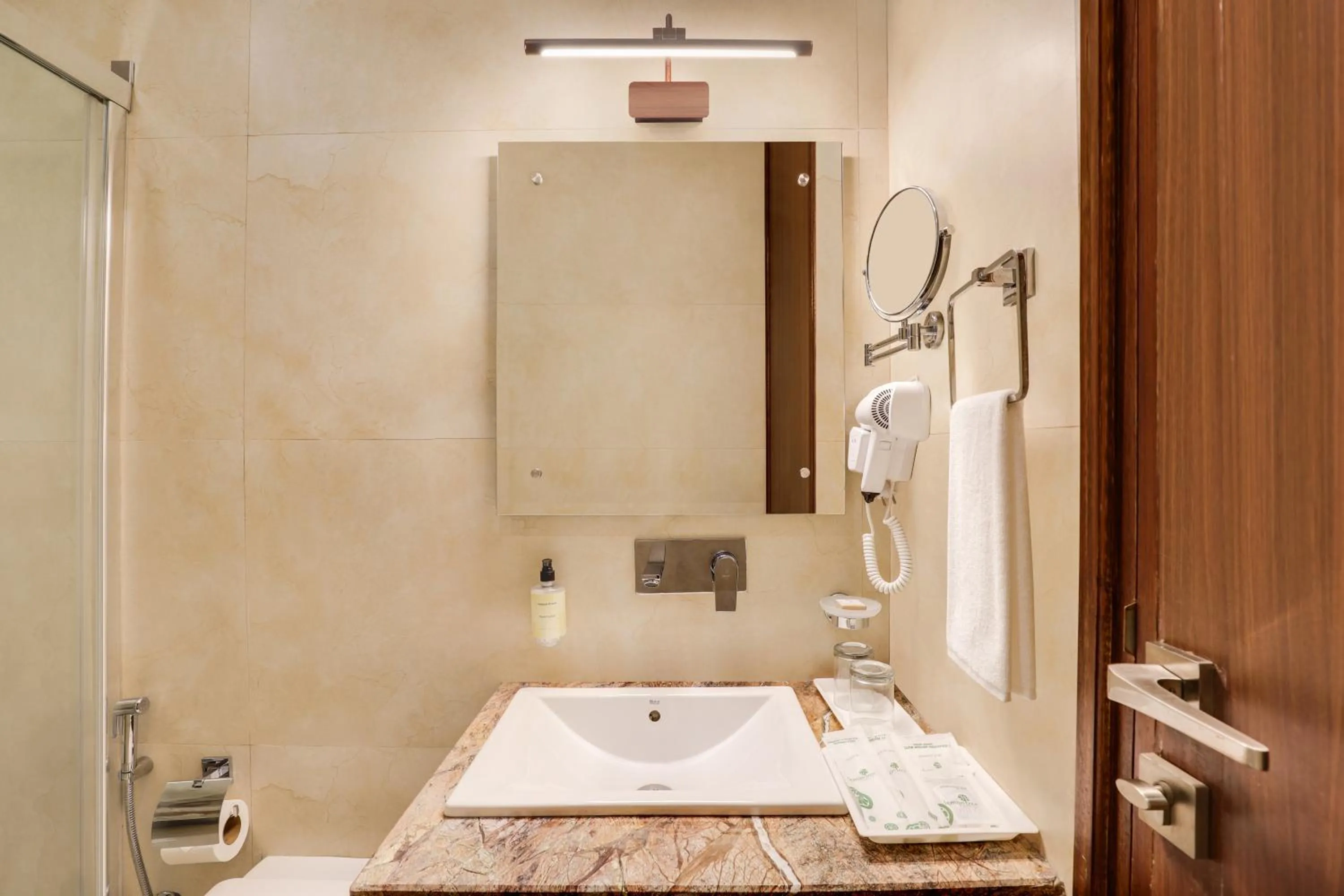 towels in Lemon Tree Hotel, Mcleodganj