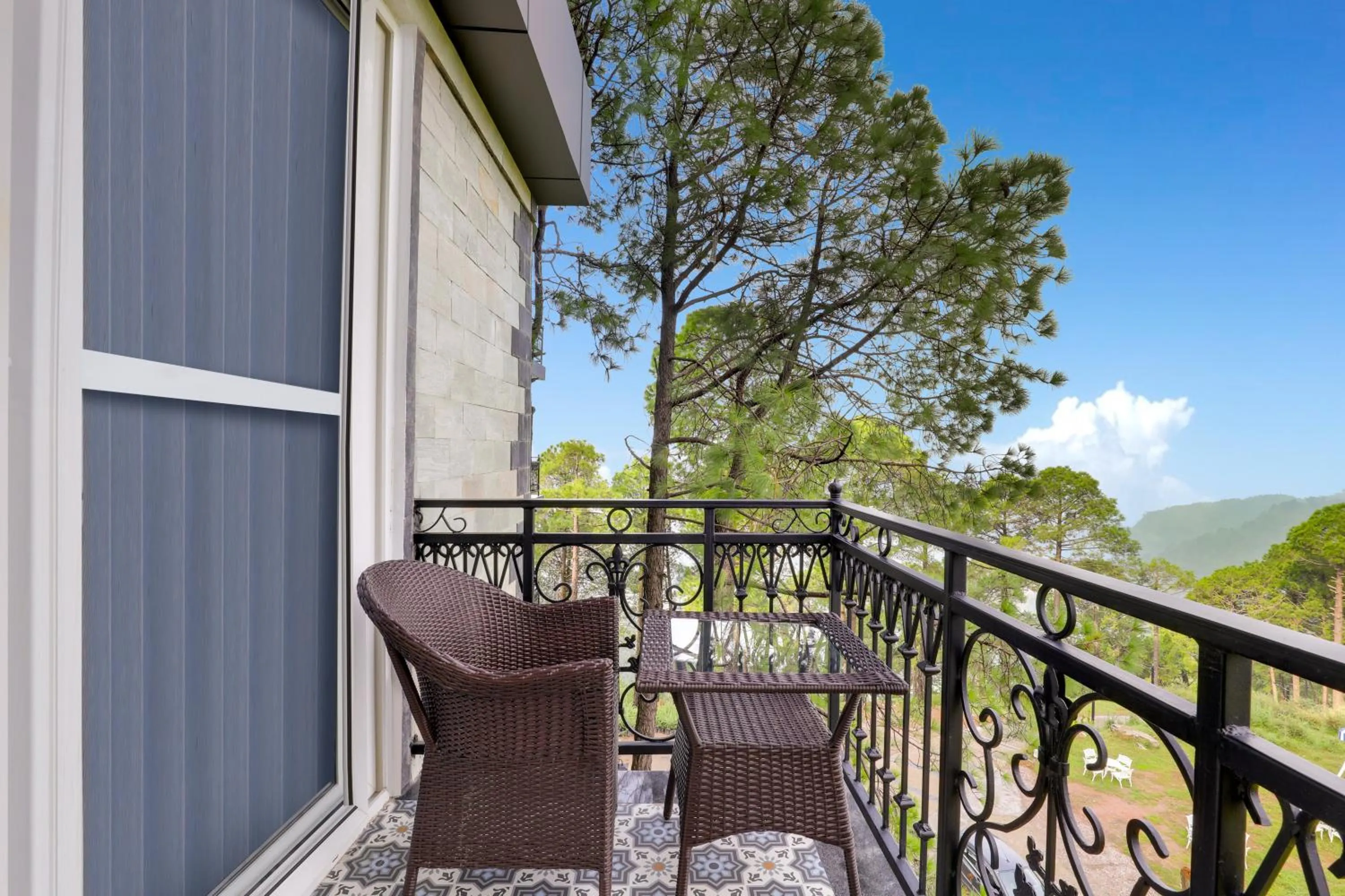 Patio in Lemon Tree Hotel, Mcleodganj