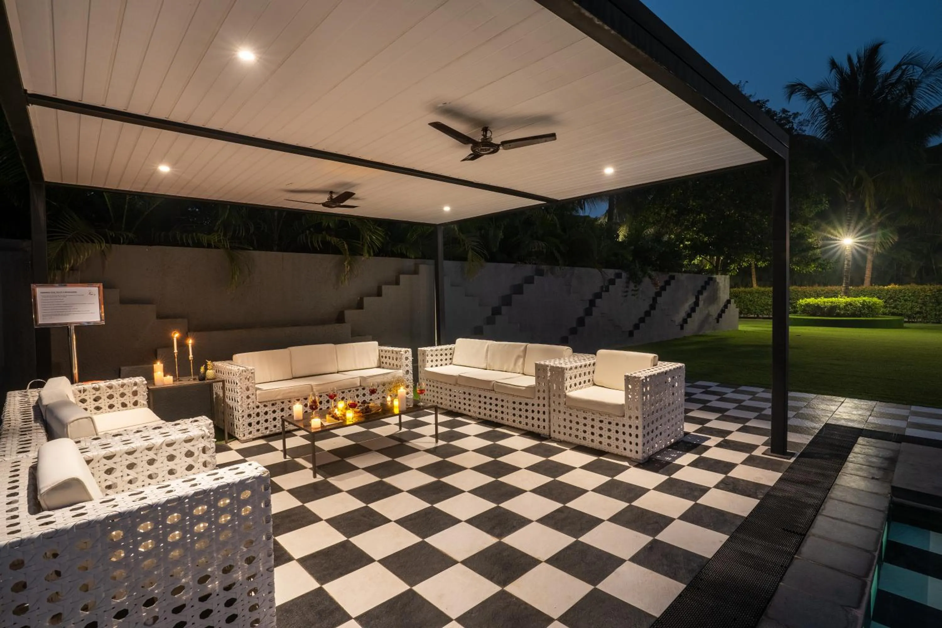 Night in LohonoStays Villa CasaDel