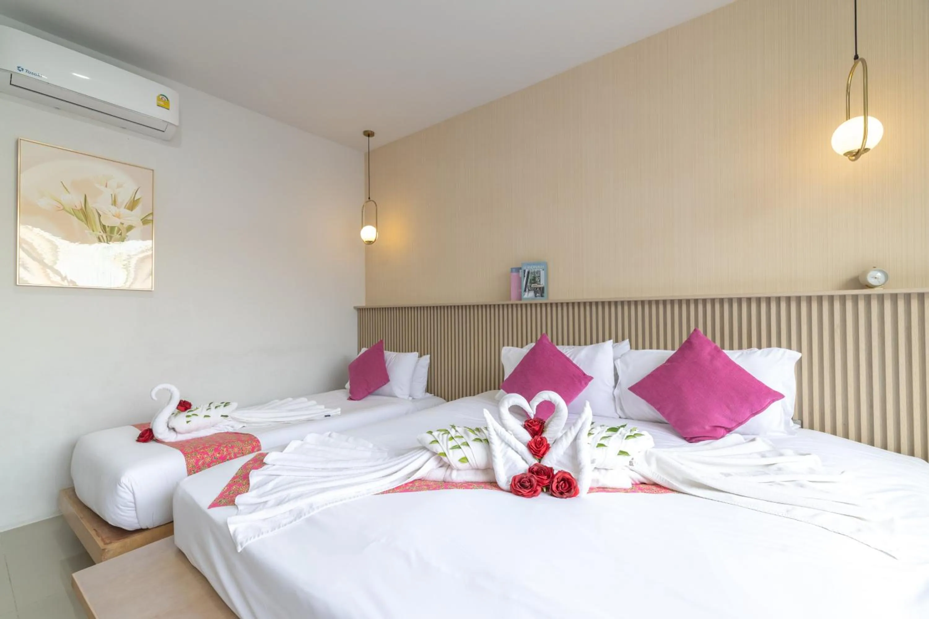 Bed in Andaman Sea Best Pool Access and Villas