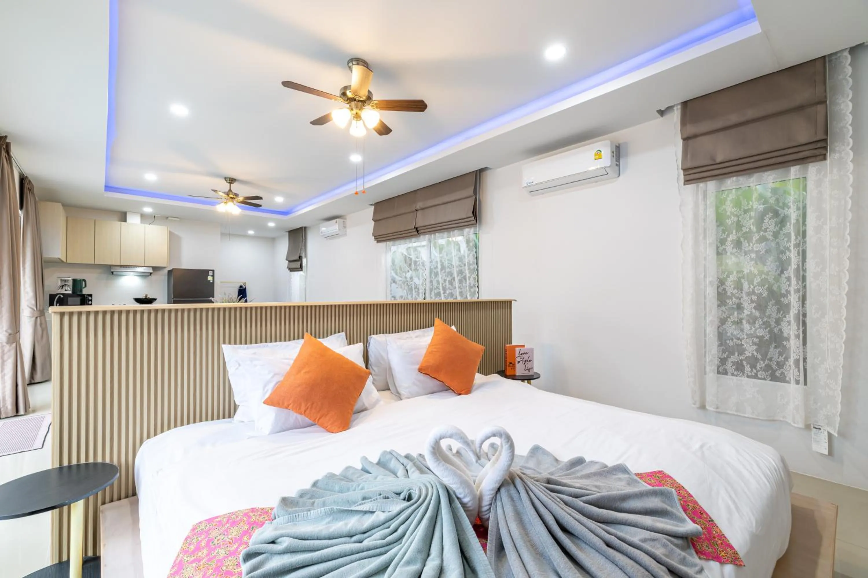 Bed in Andaman Sea Best Pool Access and Villas
