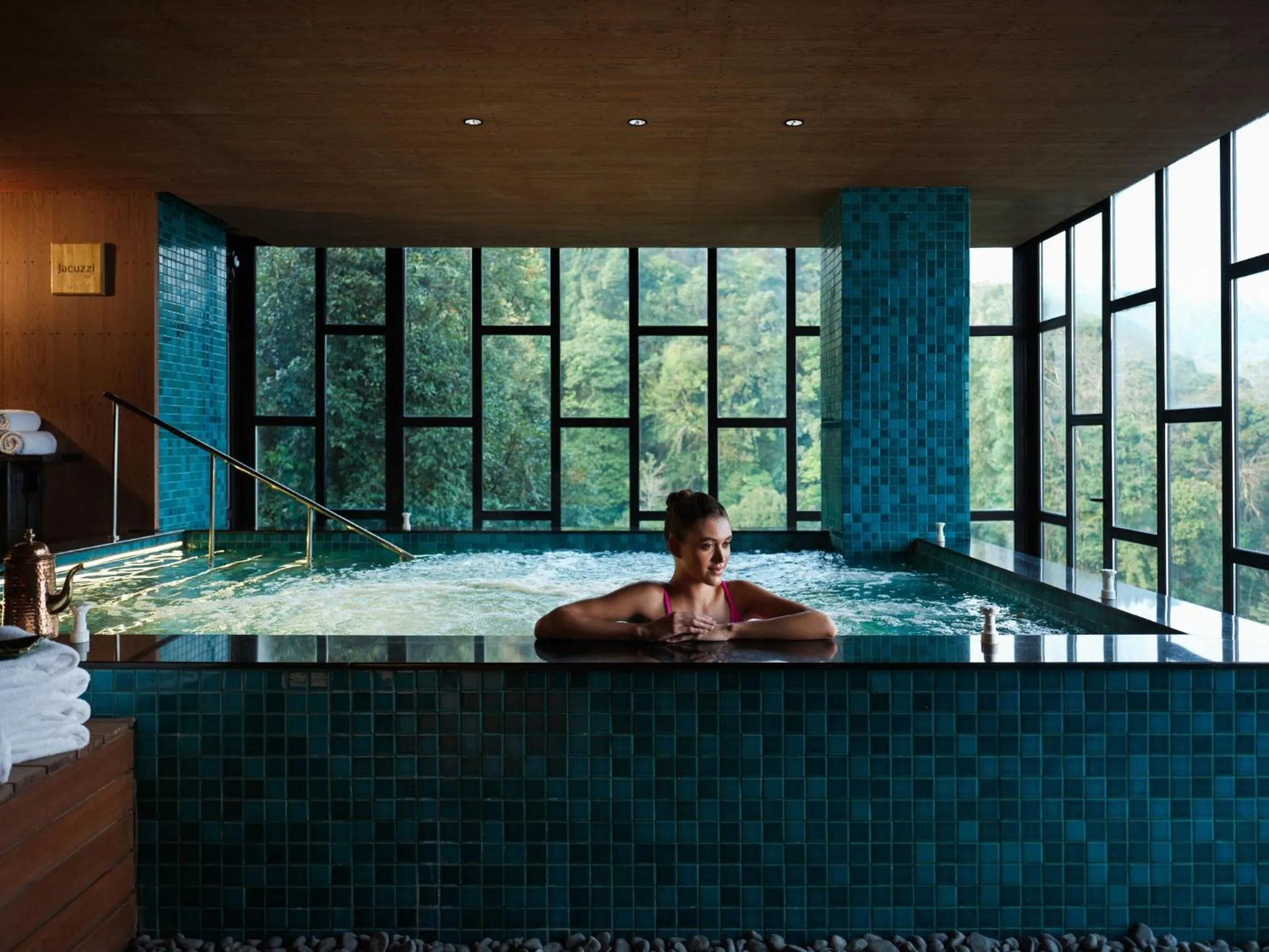 Swimming pool in Taj Guras Kutir Resort & Spa, Gangtok