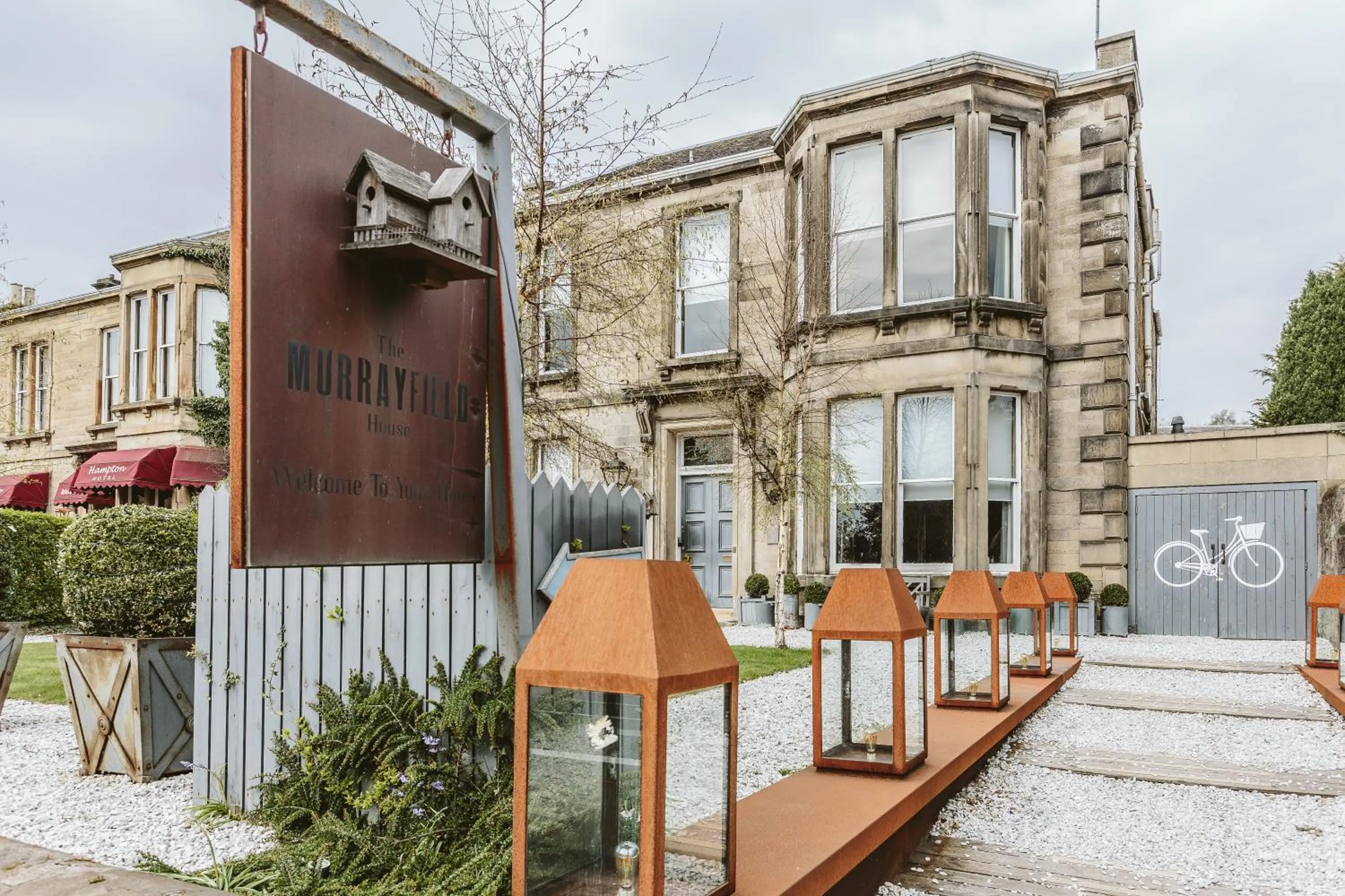 Property building in Murrayfield Hotel