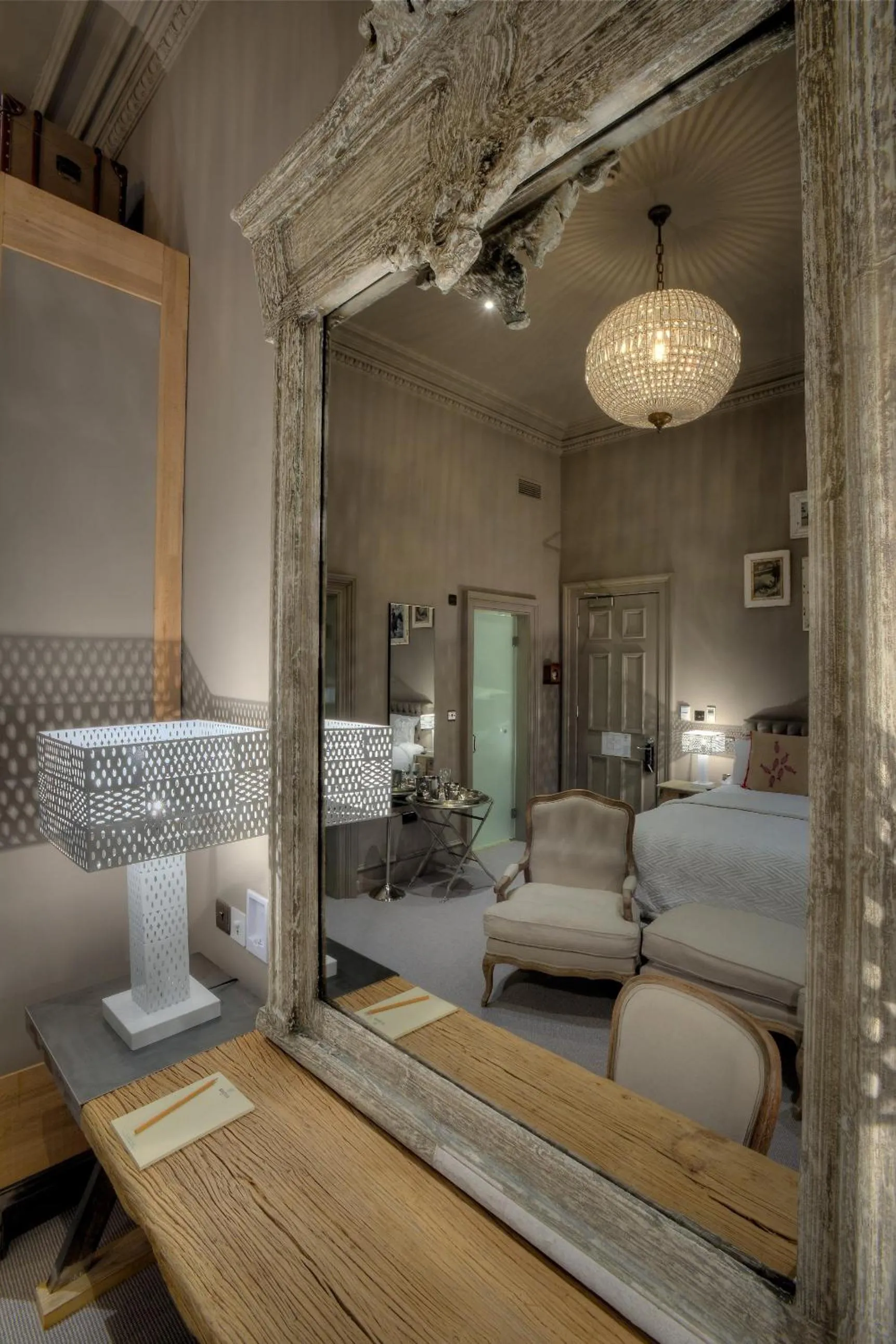 Bed in Murrayfield Hotel