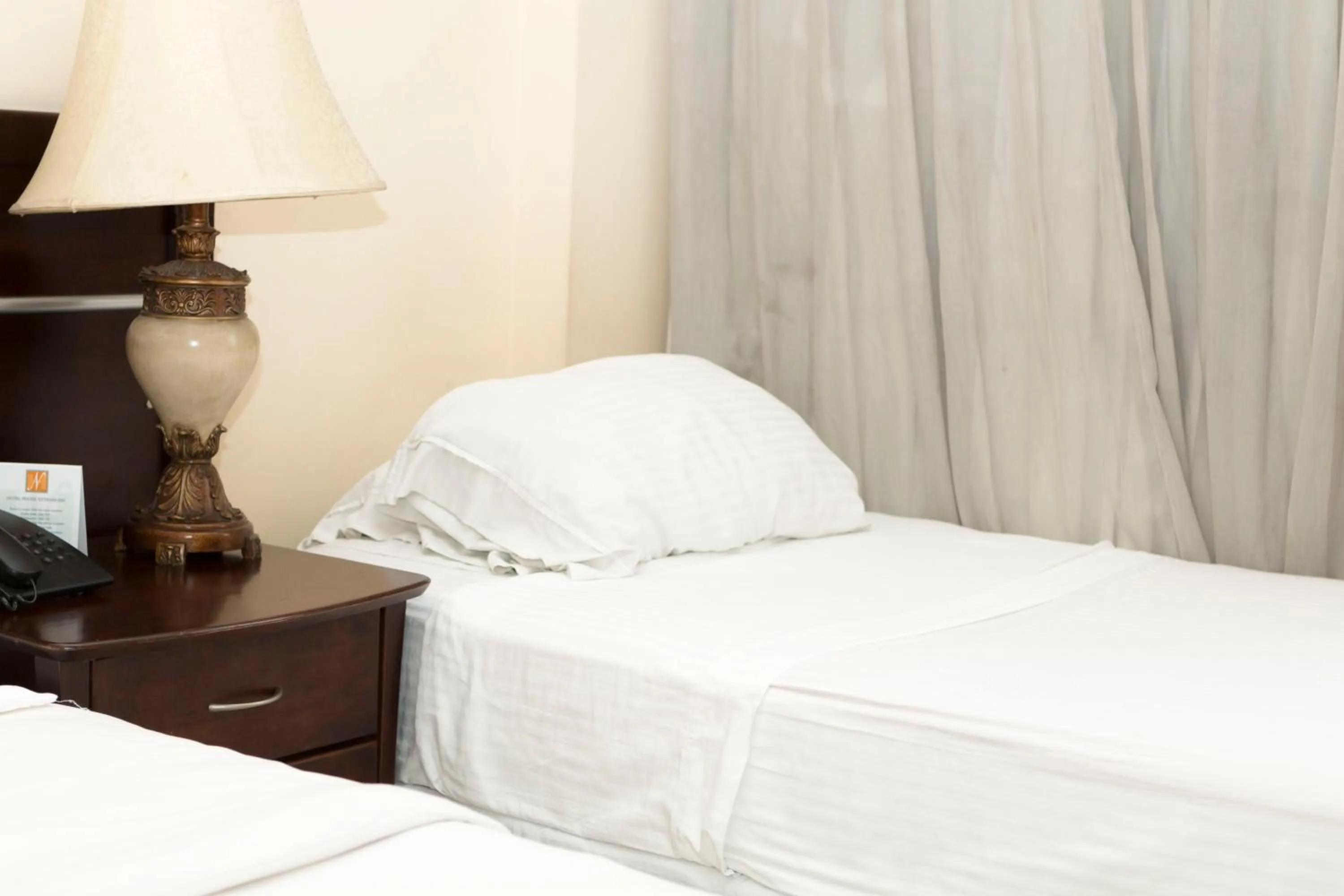 Bedroom, Bed in Hotel Novo