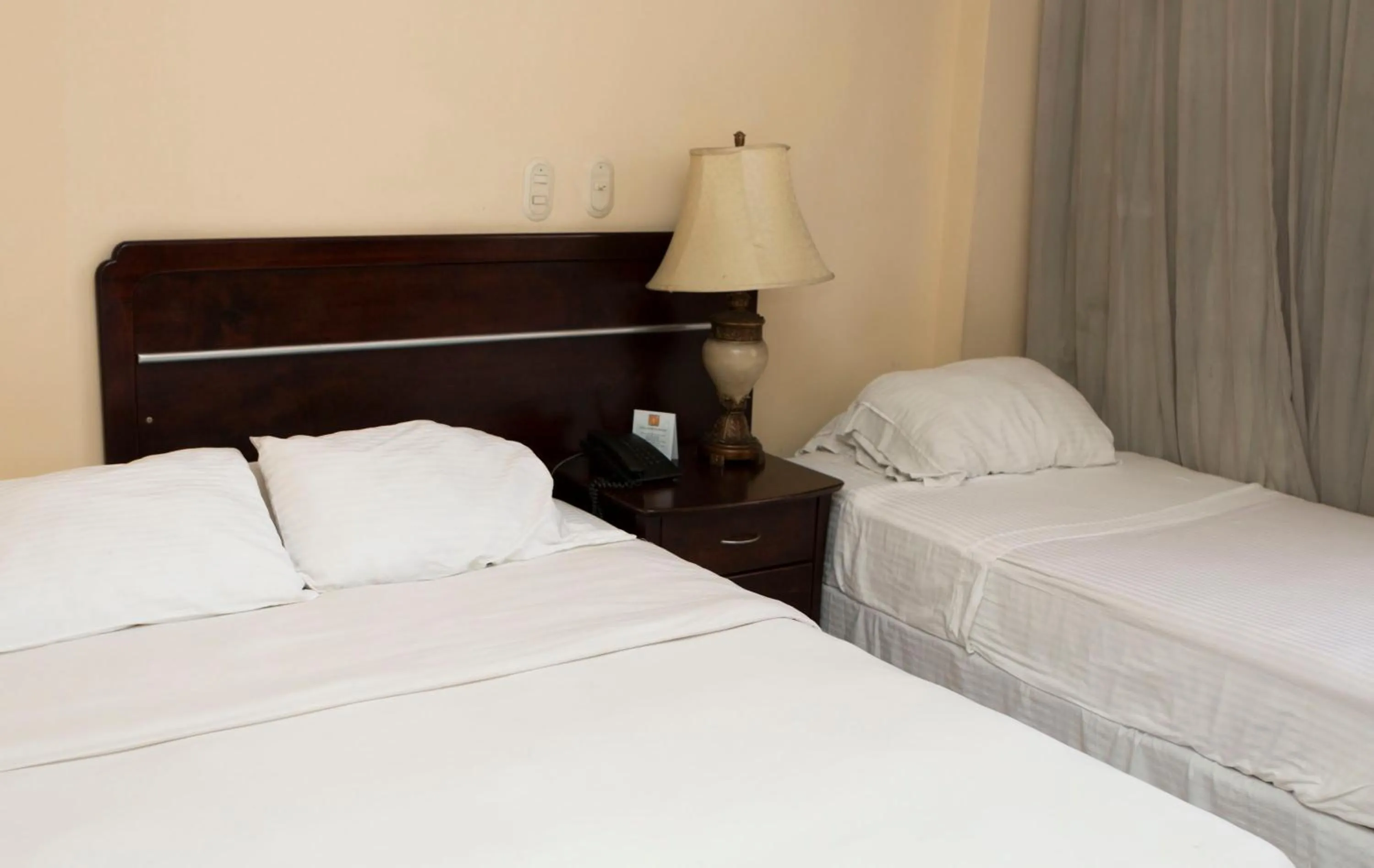 Bedroom, Bed in Hotel Novo