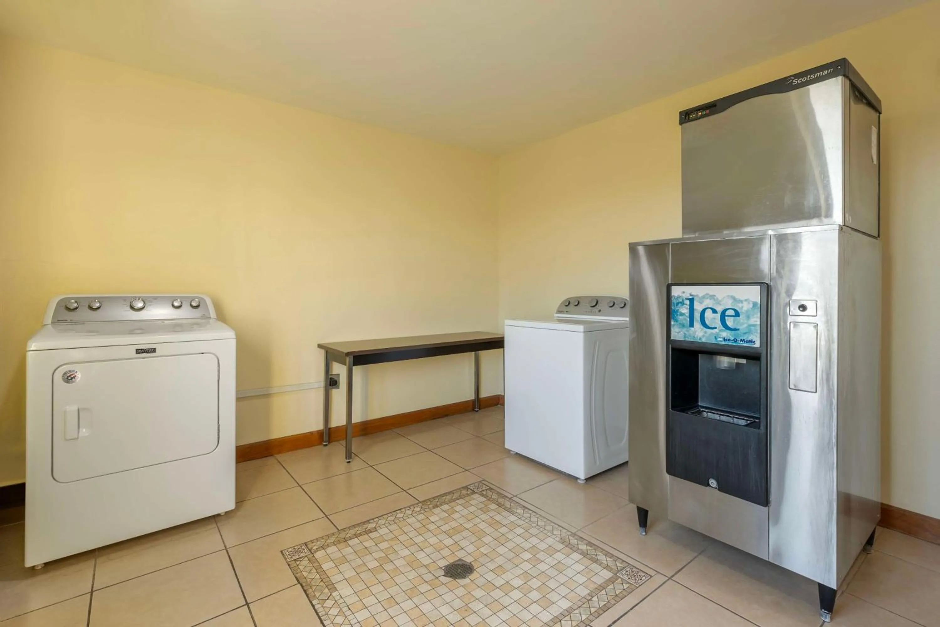 Property building in Best Western Plus Sikeston