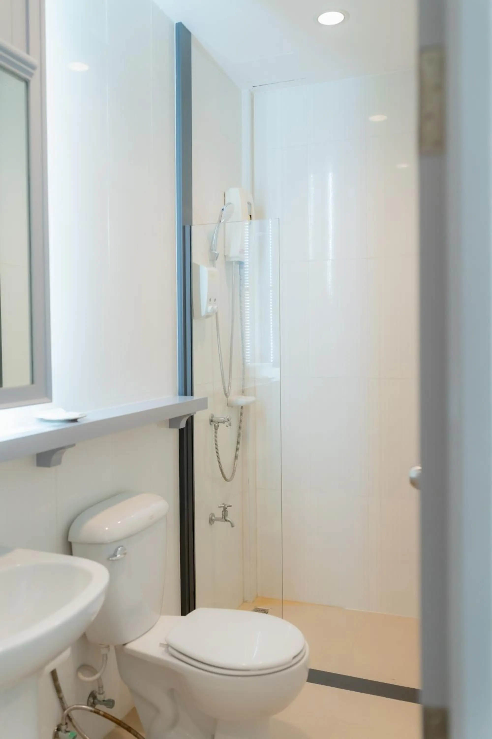 Bathroom in Apo Hotel