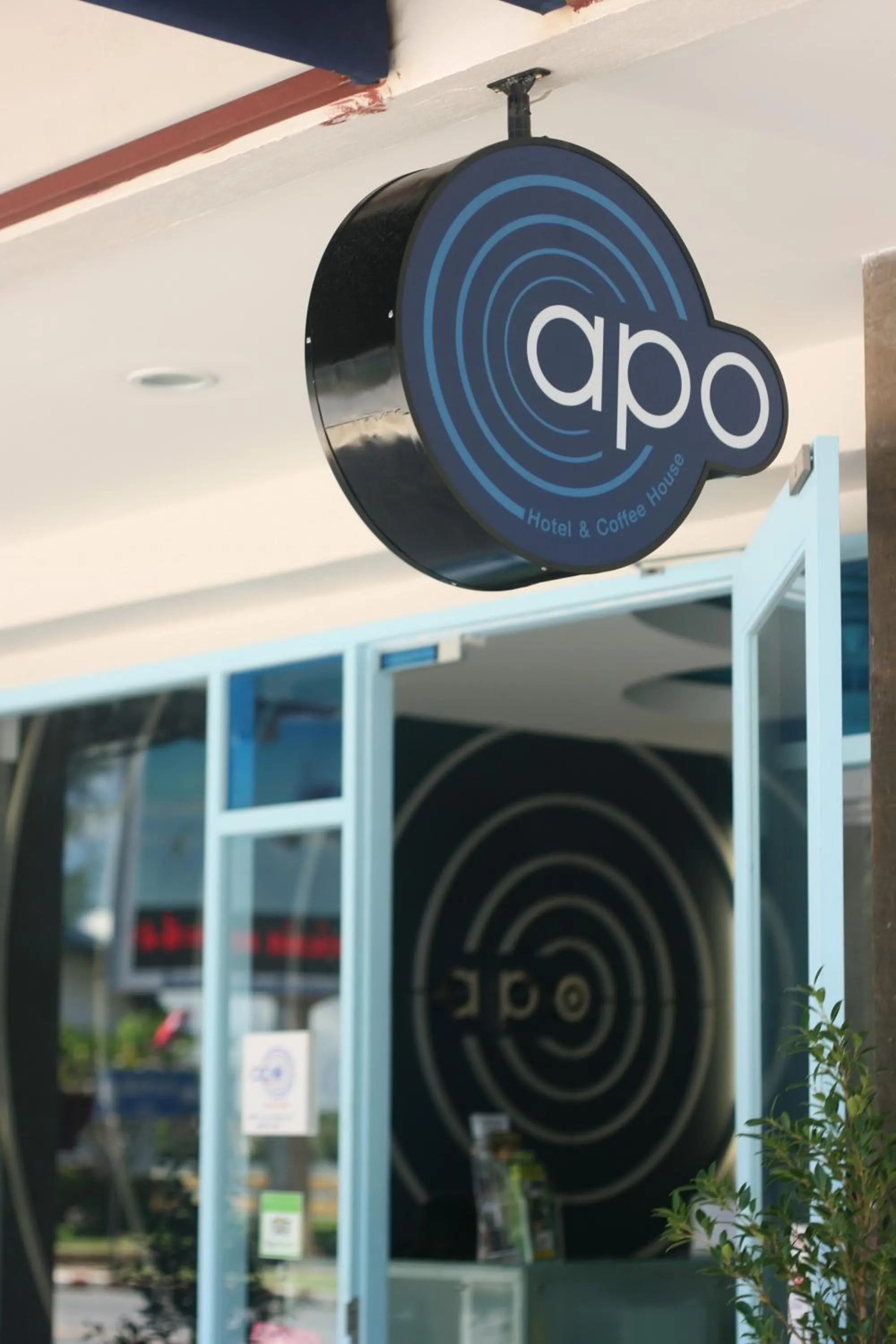 Facade/entrance in Apo Hotel