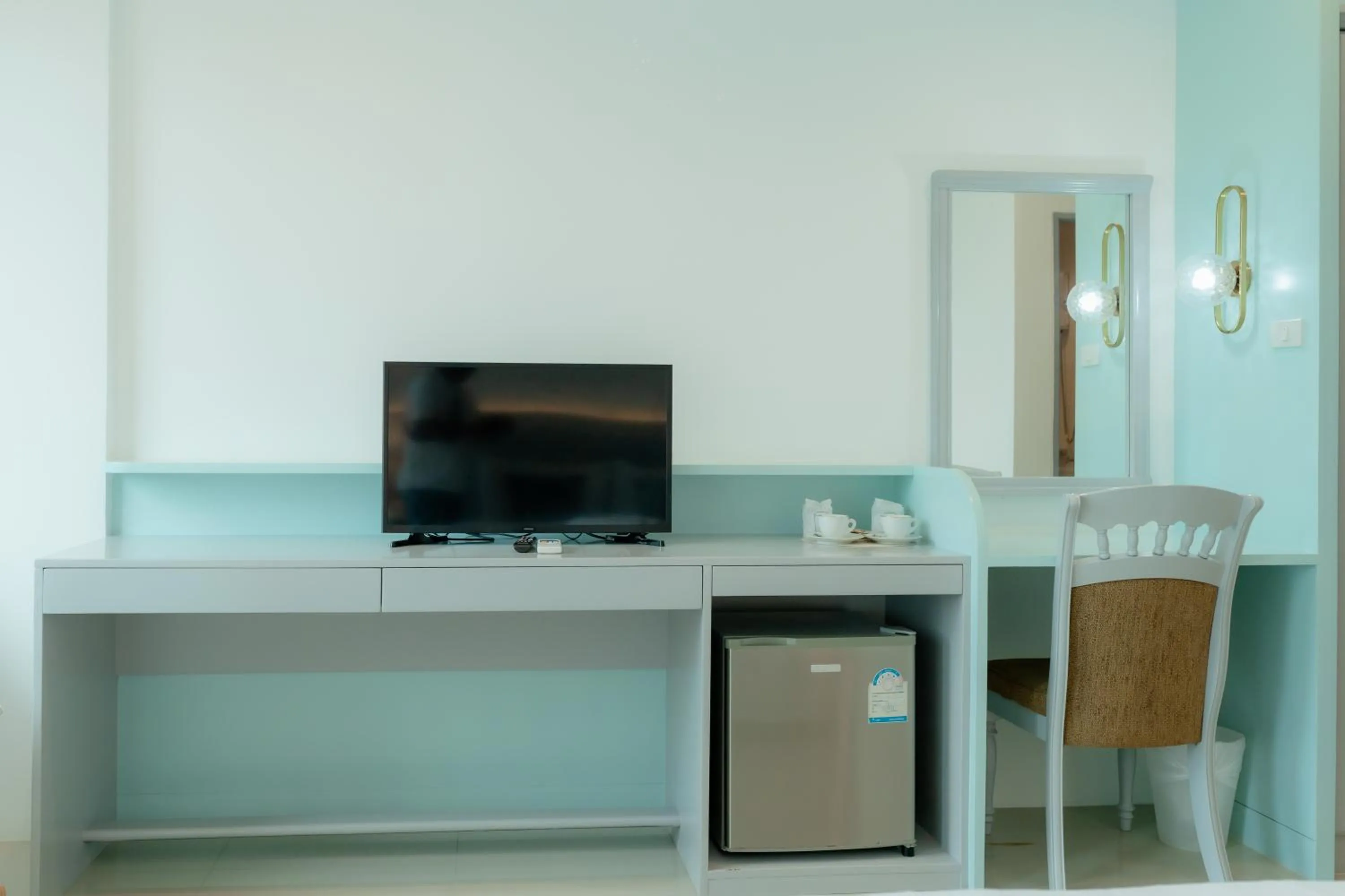 TV and multimedia in Apo Hotel