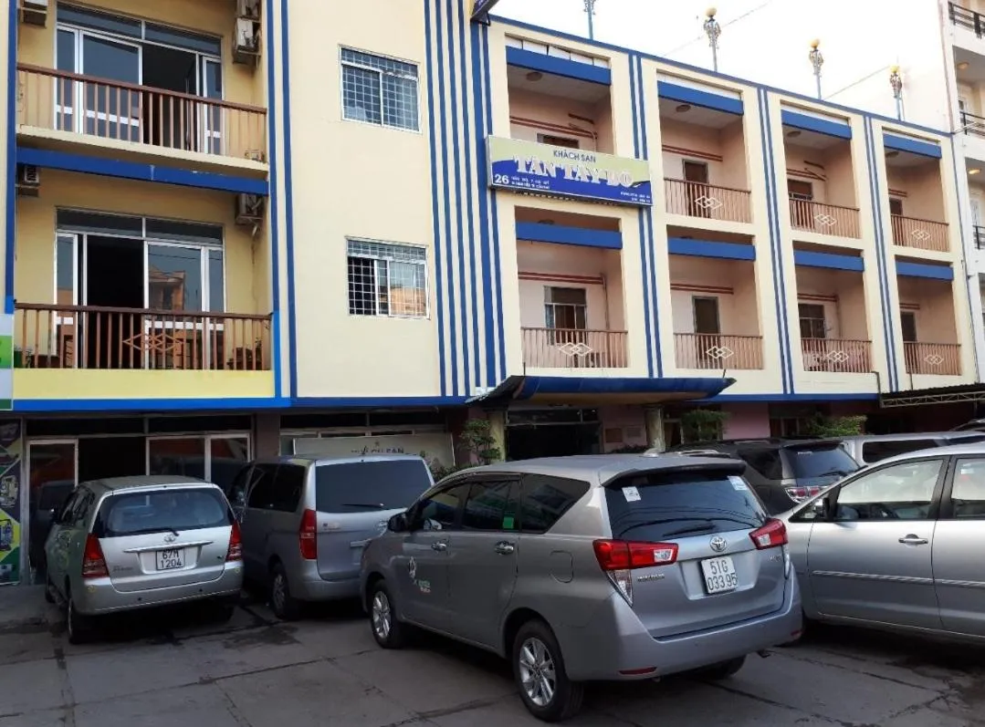 Parking in Tan Tay Do Hotel